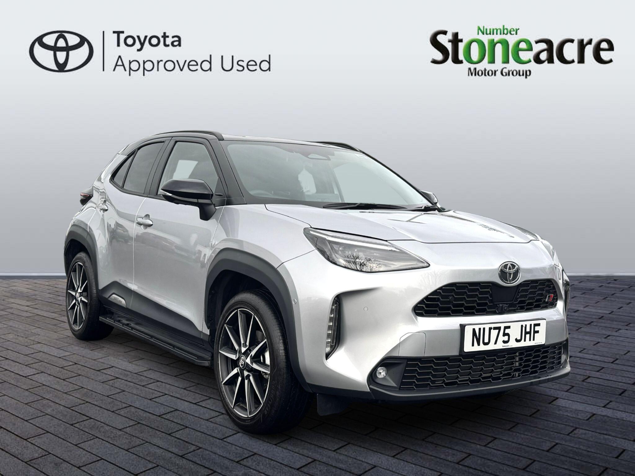 Toyota Yaris Cross 1.5 VVT-h GR SPORT E-CVT Euro 6 (s/s) 5dr NU75JHF Image 1