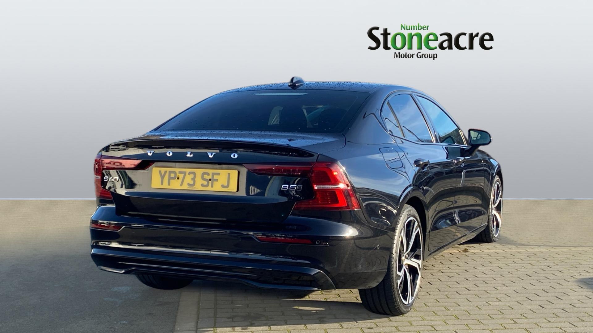 Volvo S60 2.0 B5P Plus Dark 4dr AWD Auto YP73SFJ Image 2