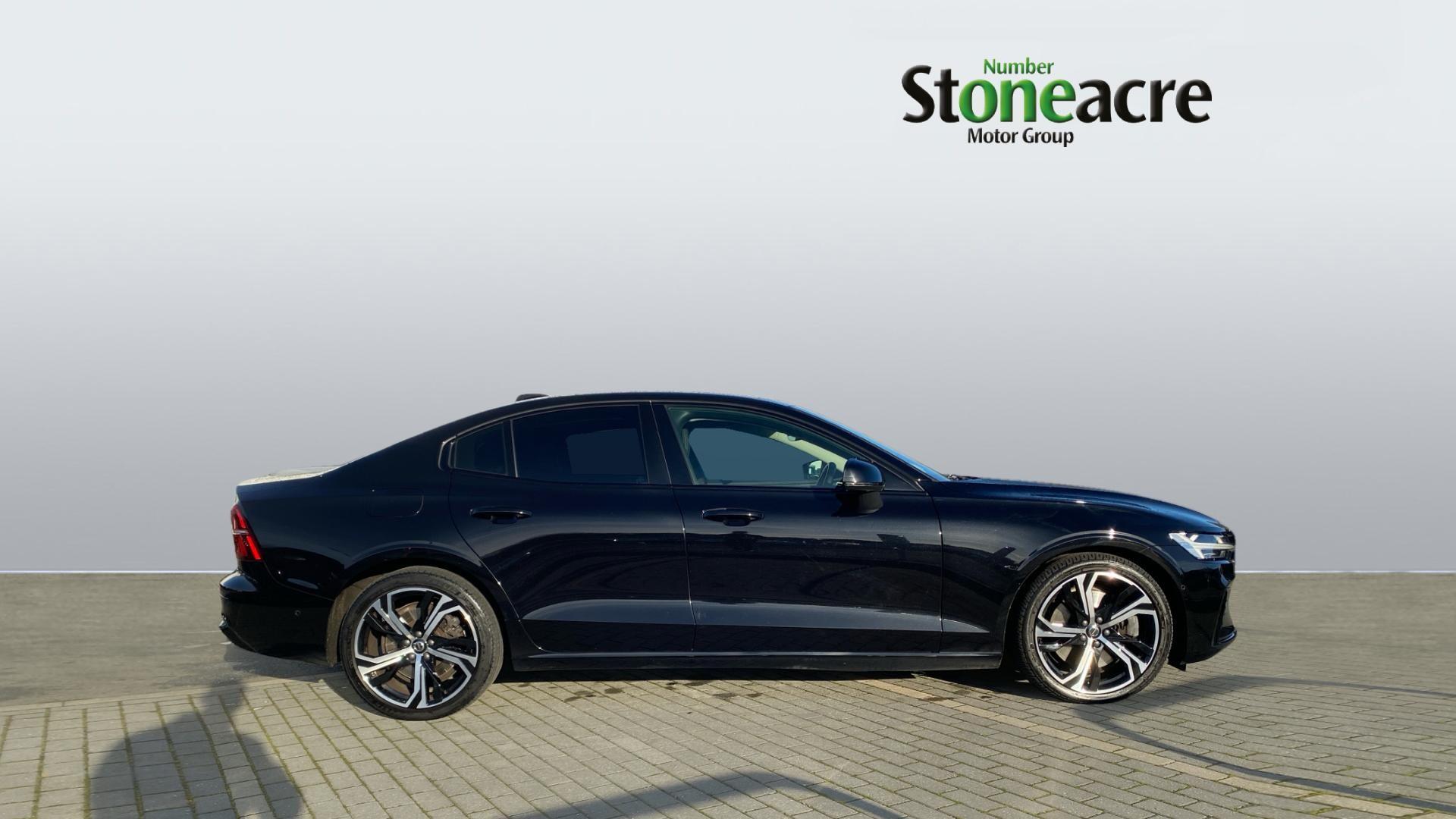 Volvo S60 2.0 B5P Plus Dark 4dr AWD Auto YP73SFJ Image 3