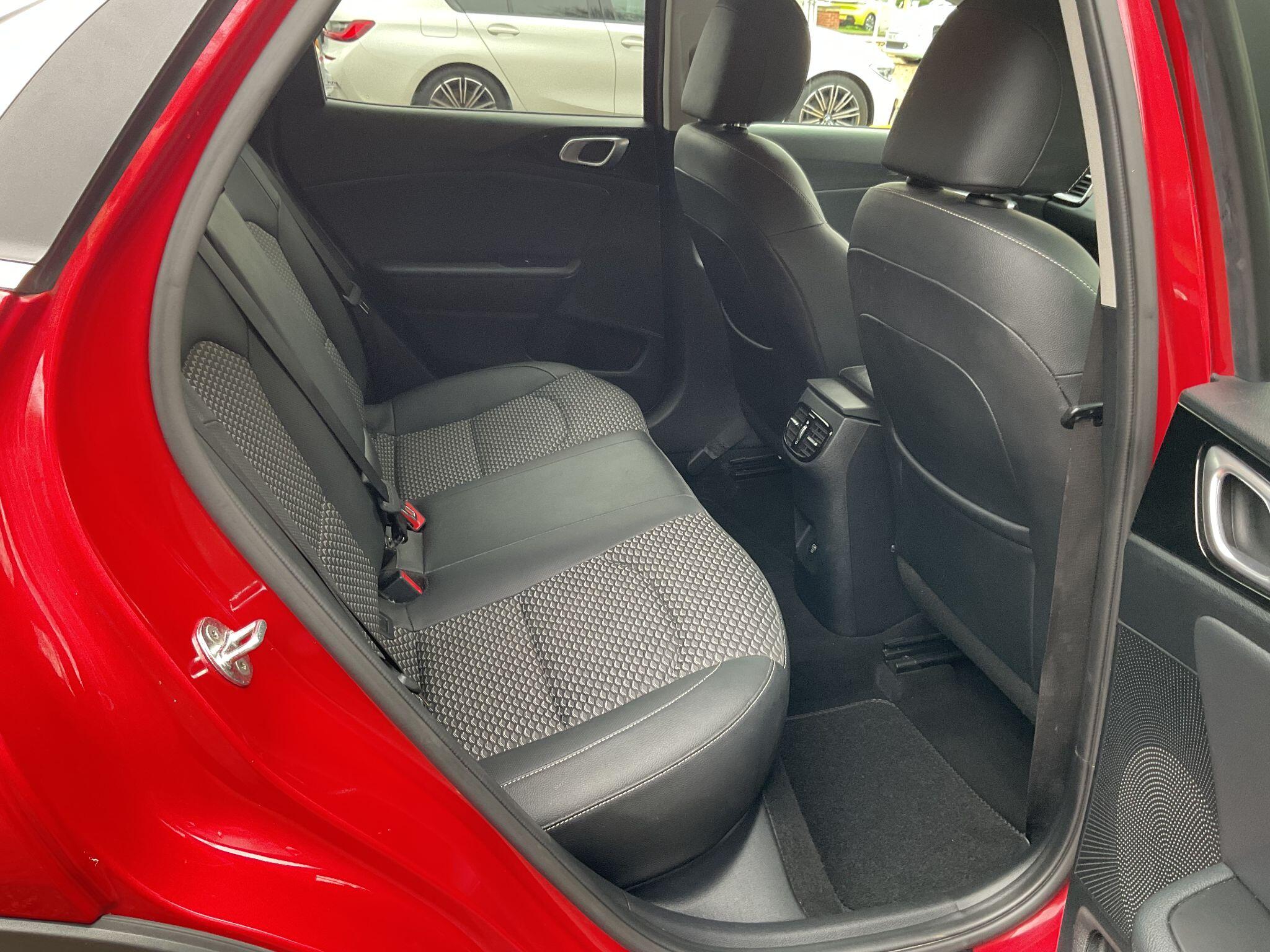 Kia XCeed 1.5 T-GDi 3 Euro 6 (s/s) 5dr FY72YXK Image 3