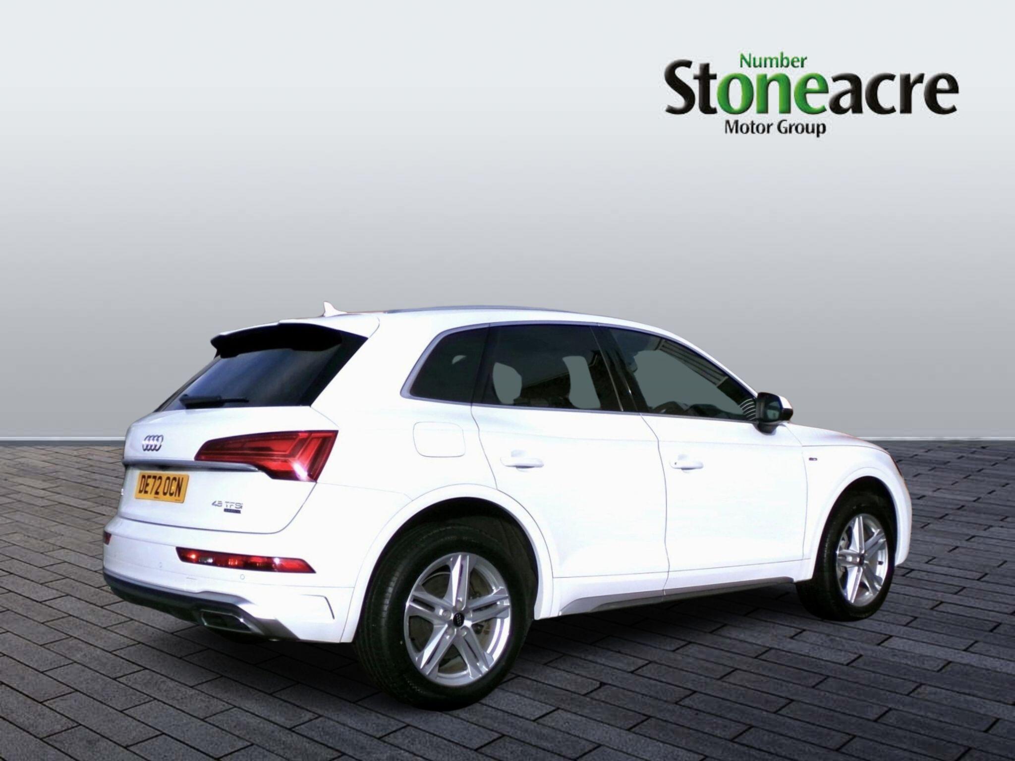 Audi Q5 2.0 TFSI 45 S line S Tronic quattro Euro 6 (s/s) 5dr DE72OCN Image 2
