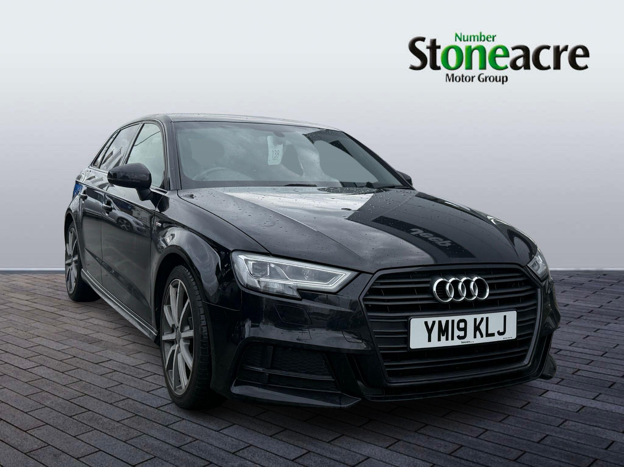 Audi A3 1.5 TFSI CoD 35 Black Edition Sportback Euro 6 (s/s) 5dr YM19KLJ Image 1