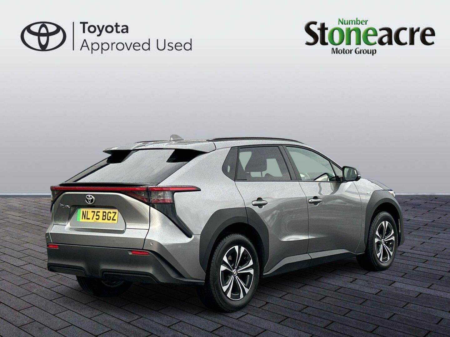 Toyota bZ4X 71.4 kWh Motion Auto 5dr (11kW OBC) NL75BGZ Image 3