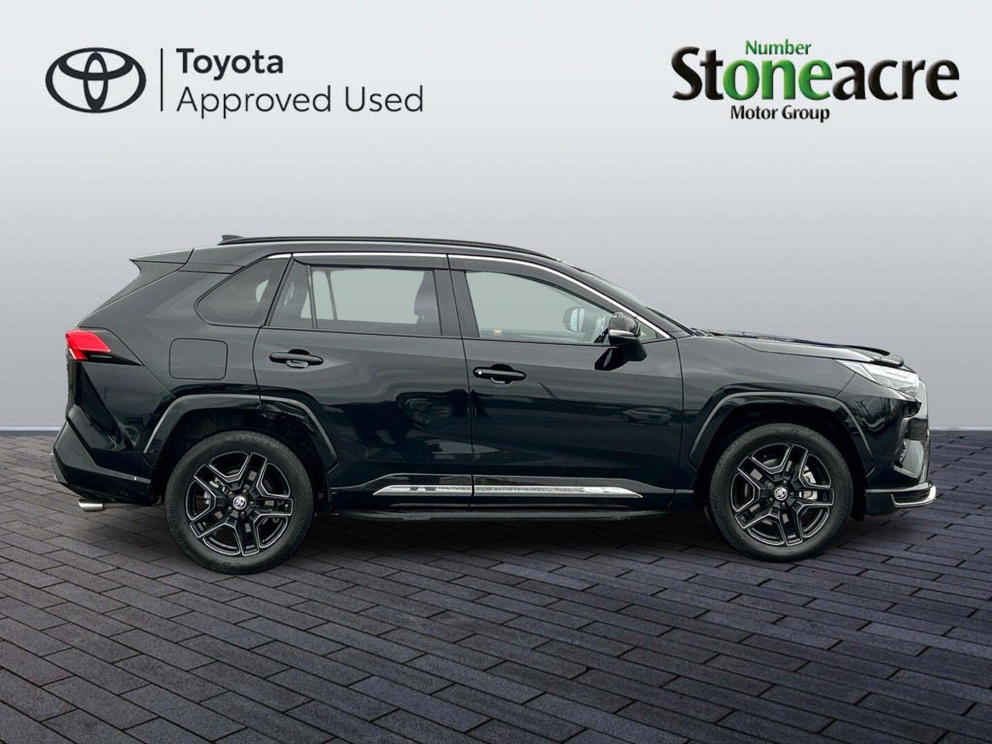 Toyota RAV4 Plug-in Hybrid 2.5 VVT-h 18.1 kWh GR SPORT CVT 4WD Euro 6 (s/s) 5dr NJ75DCX Image 2