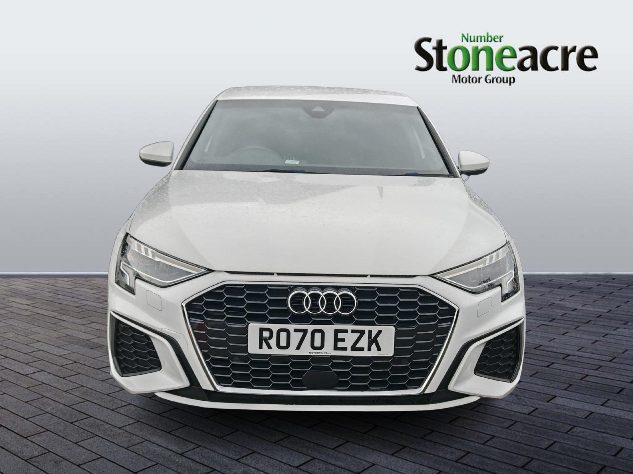 Audi A3 1.5 TFSI 35 S line Saloon 4dr Petrol S Tronic Euro 6 (s/s) (150 ps) RO70EZK Image 2