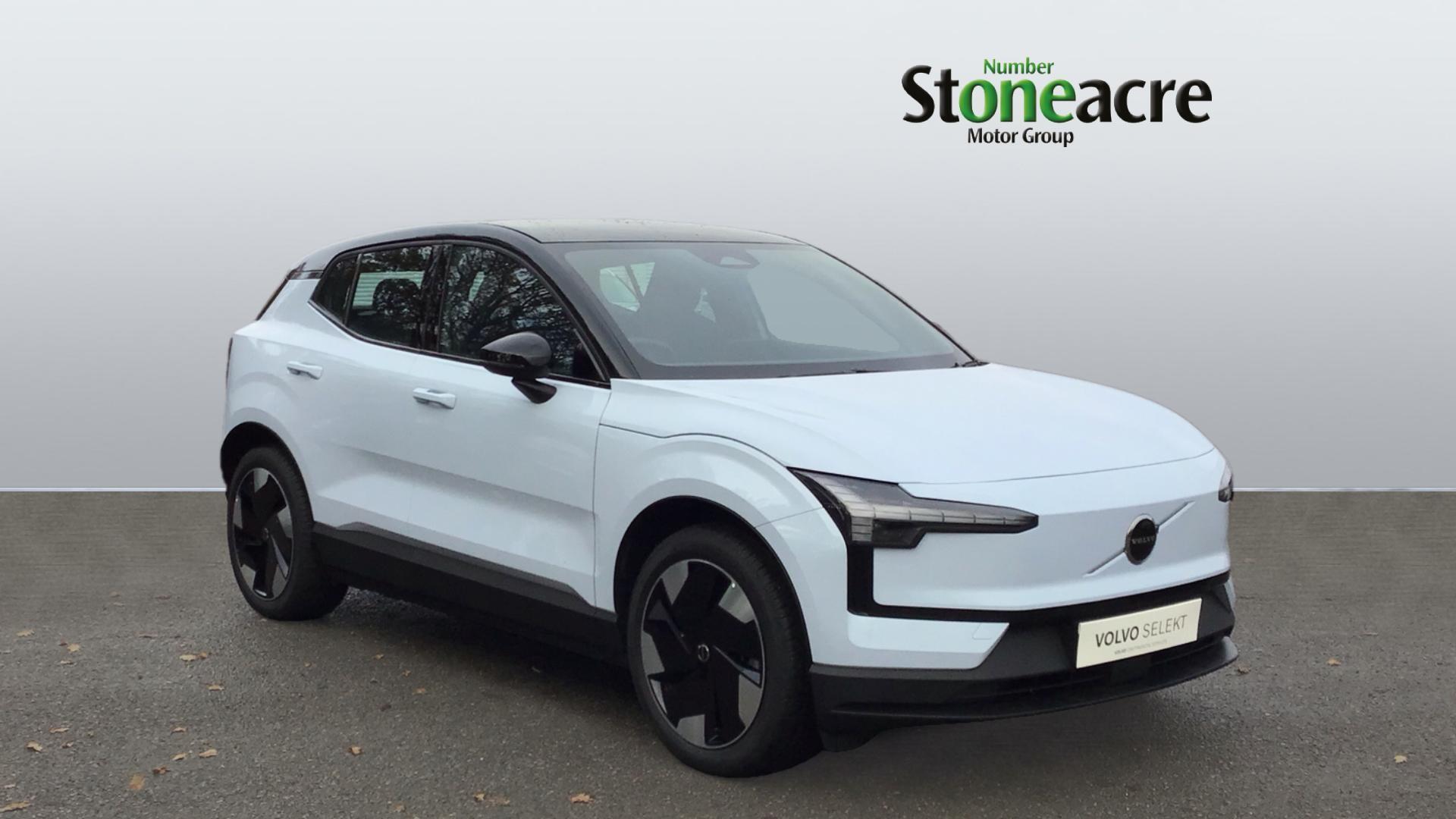 Volvo EX30 200kW SM Extended Range Plus 69kWh 5dr Auto FV75MDE Image 1