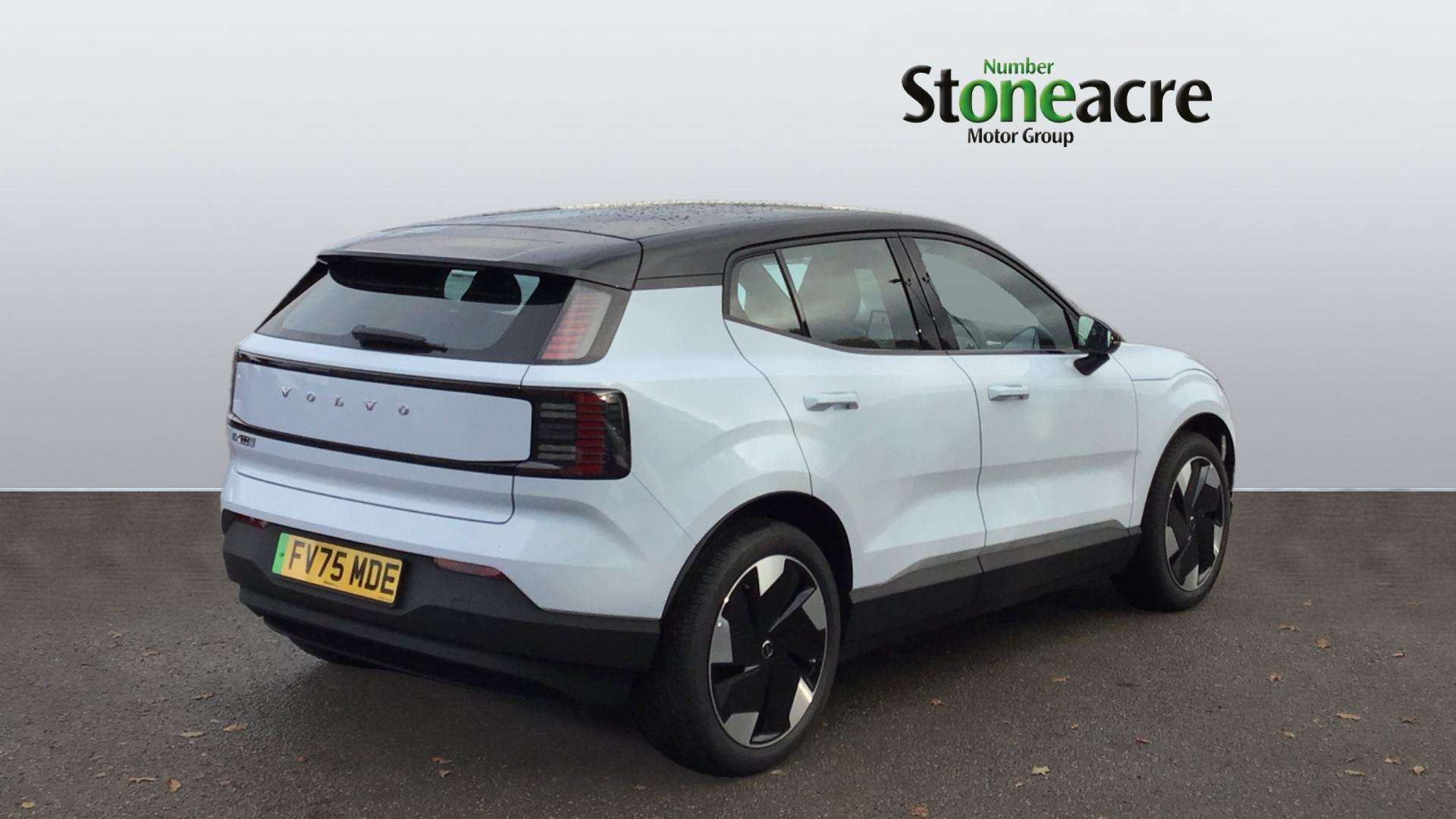 Volvo EX30 200kW SM Extended Range Plus 69kWh 5dr Auto FV75MDE Image 2
