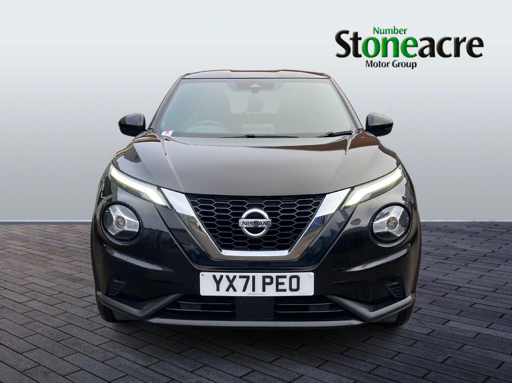 Nissan Juke 1.0 DiG-T N-Connecta 5dr YX71PEO Image 2