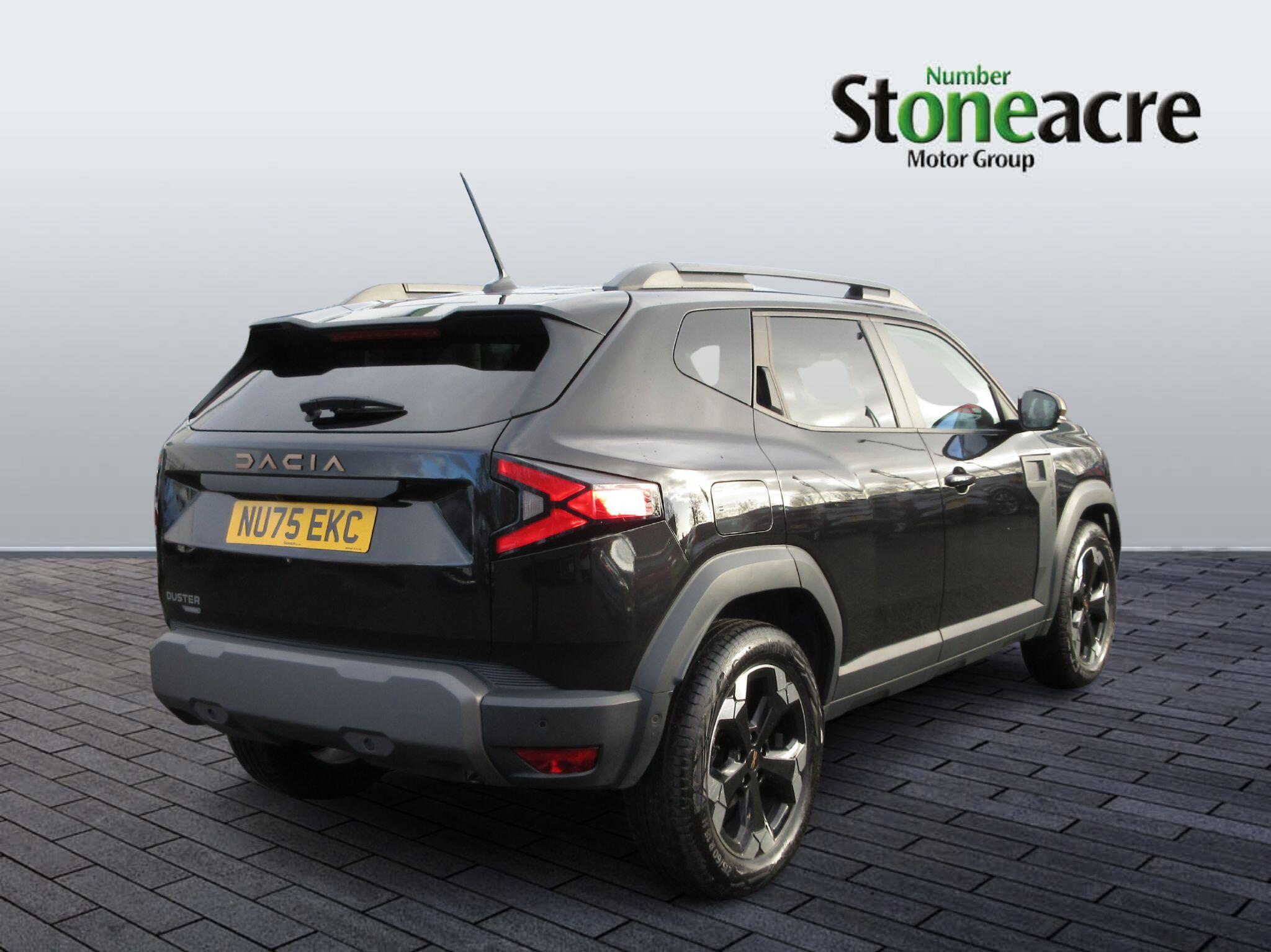 Dacia Duster Hybrid 1.6 Hybrid EXTREME Auto Euro 6 (s/s) 5dr NU75EKC Image 3