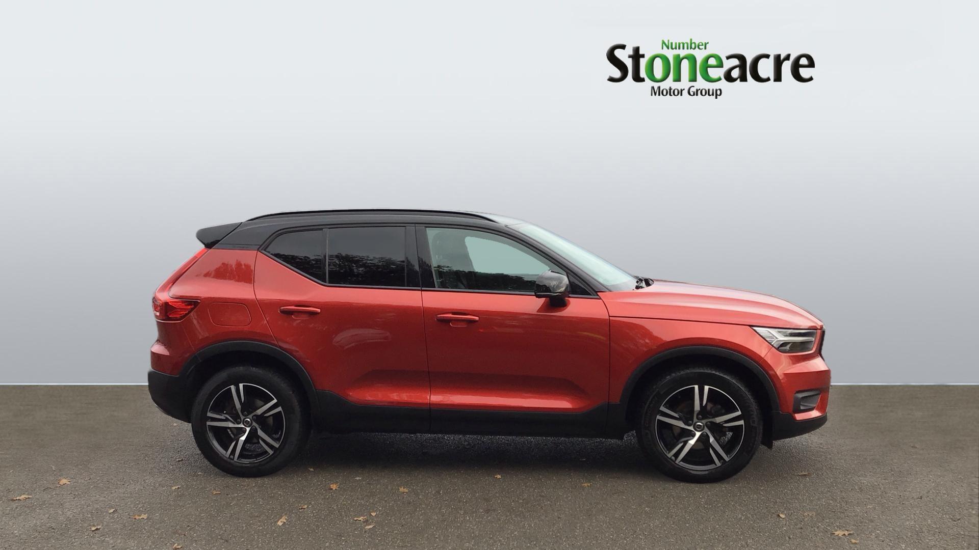 Volvo XC40 2.0 D3 R-Design Auto Euro 6 (s/s) 5dr YX20ZDL Image 3