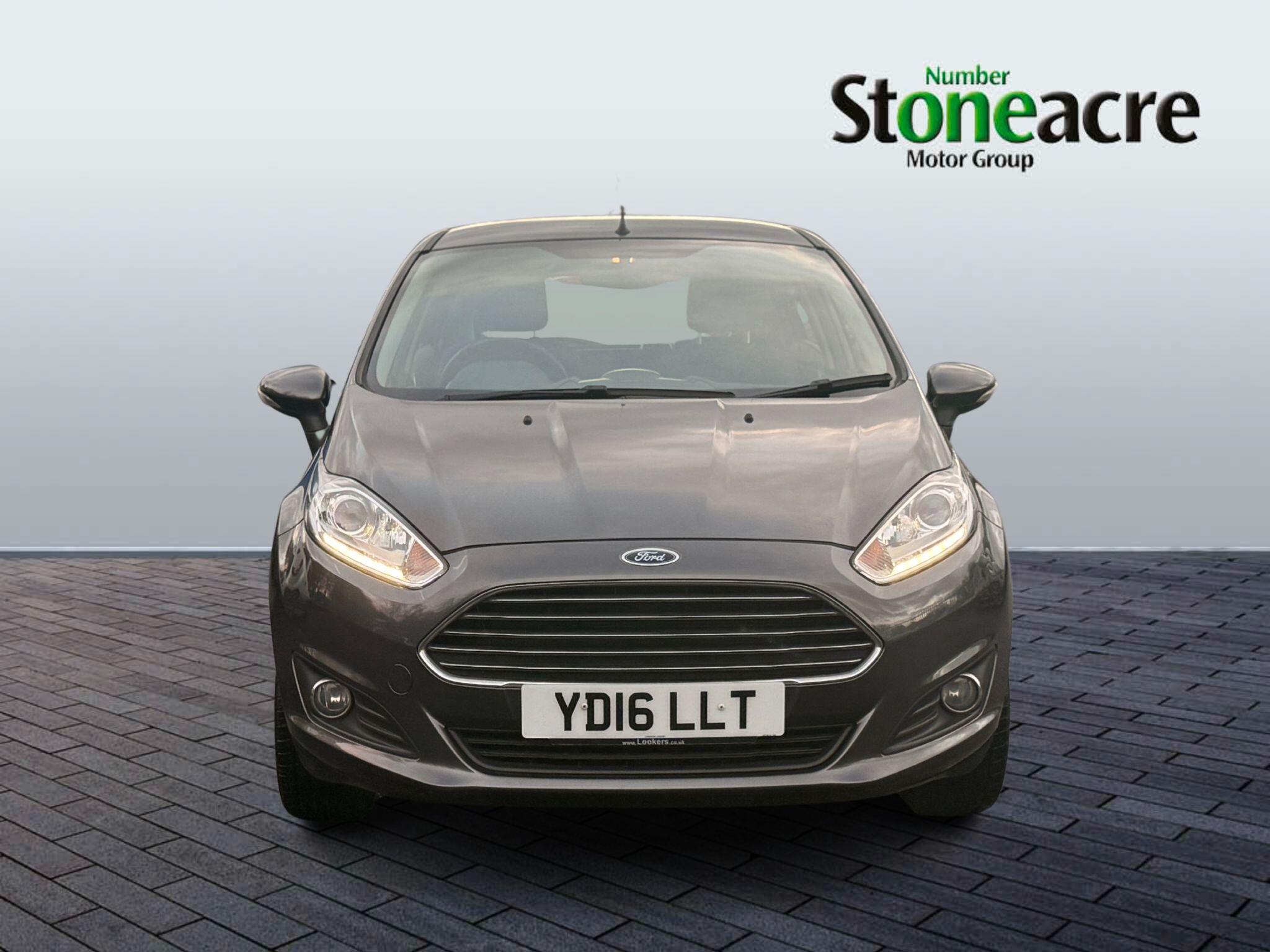 Ford Fiesta 1.25 Zetec Hatchback 5dr Petrol Manual Euro 6 (82 ps) YD16LLT Image 2