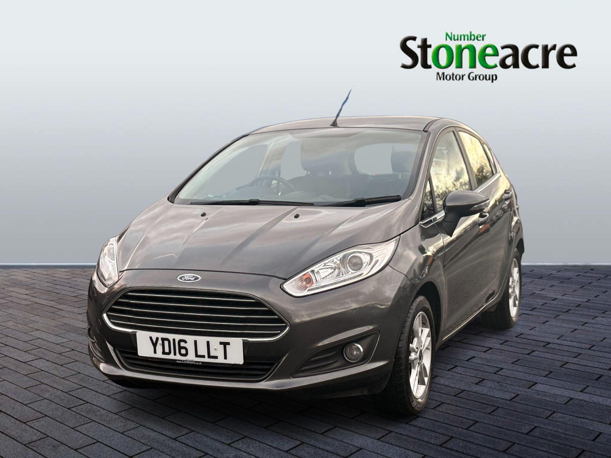 Ford Fiesta 1.25 Zetec Hatchback 5dr Petrol Manual Euro 6 (82 ps) YD16LLT Image 3
