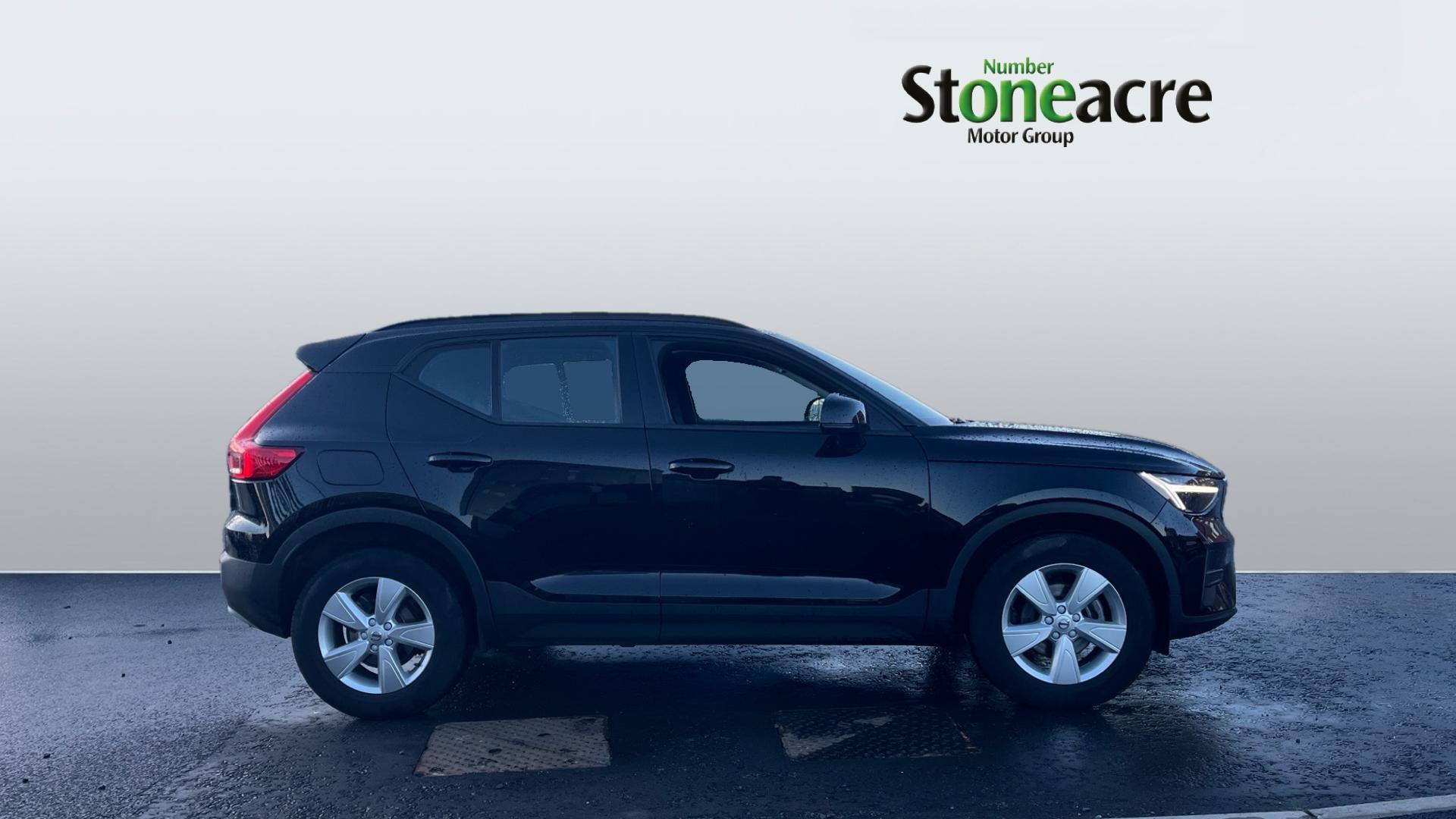Volvo XC40 1.5 T2 Start Euro 6 (s/s) 5dr FD22KWE Image 3