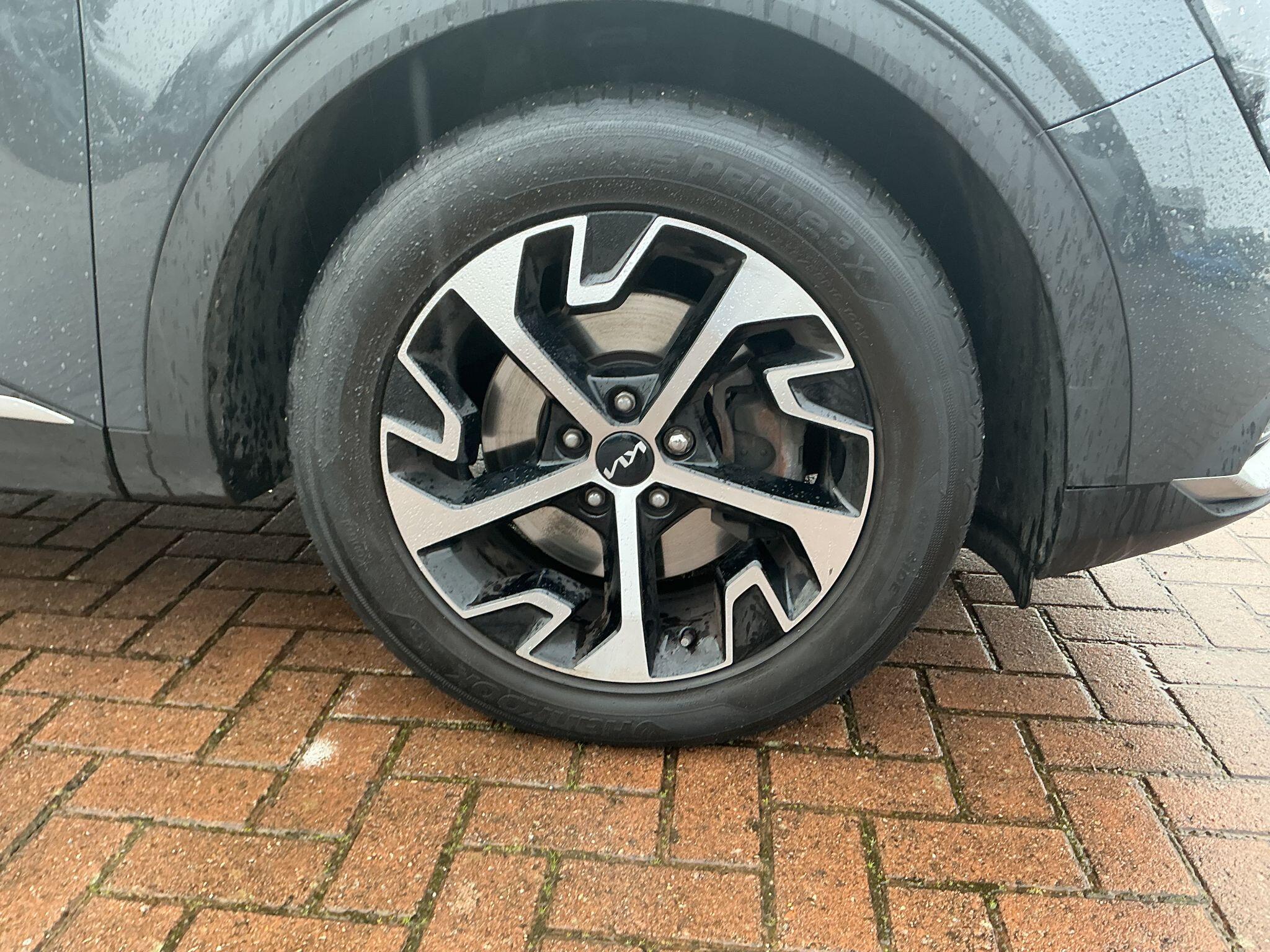 Kia Sportage 1.6 T-GDi 3 Euro 6 (s/s) 5dr YM22KGV Image 1