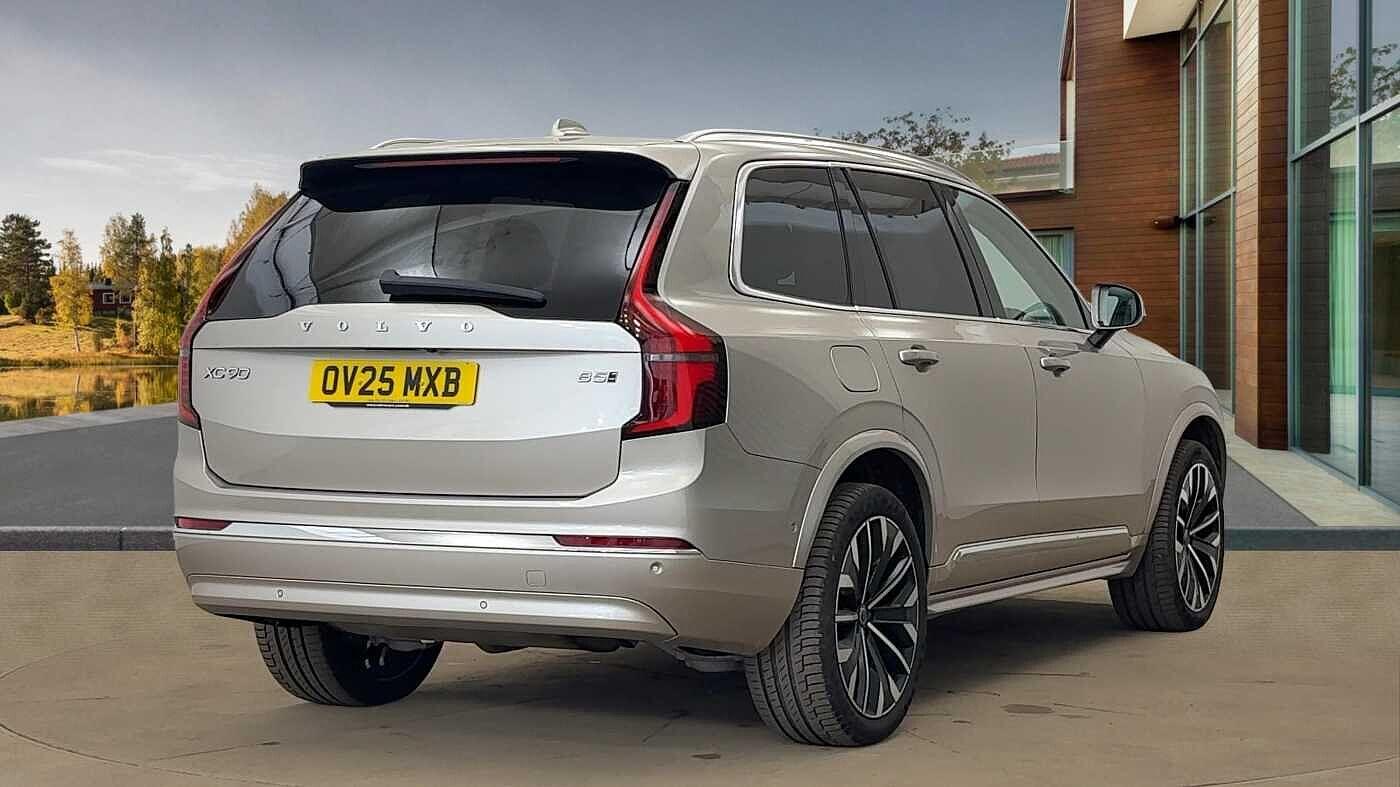 Volvo XC90 2.0 B5 MHEV Ultra Bright Auto 4WD Euro 6 (s/s) 5dr OV25MXB Image 3