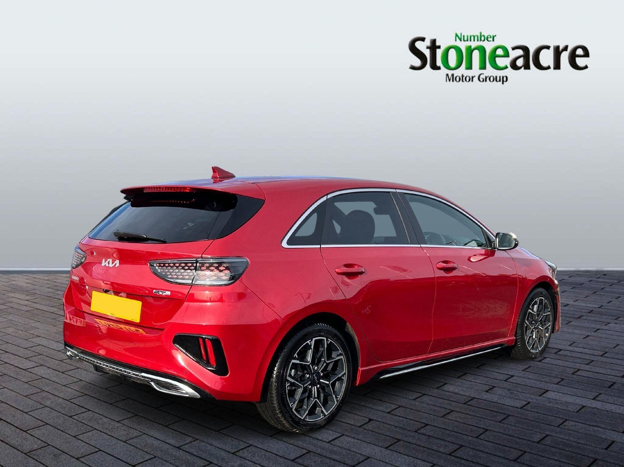 Kia Ceed 1.5 T-GDi GT-Line Euro 6 (s/s) 5dr FX25YFK Image 3