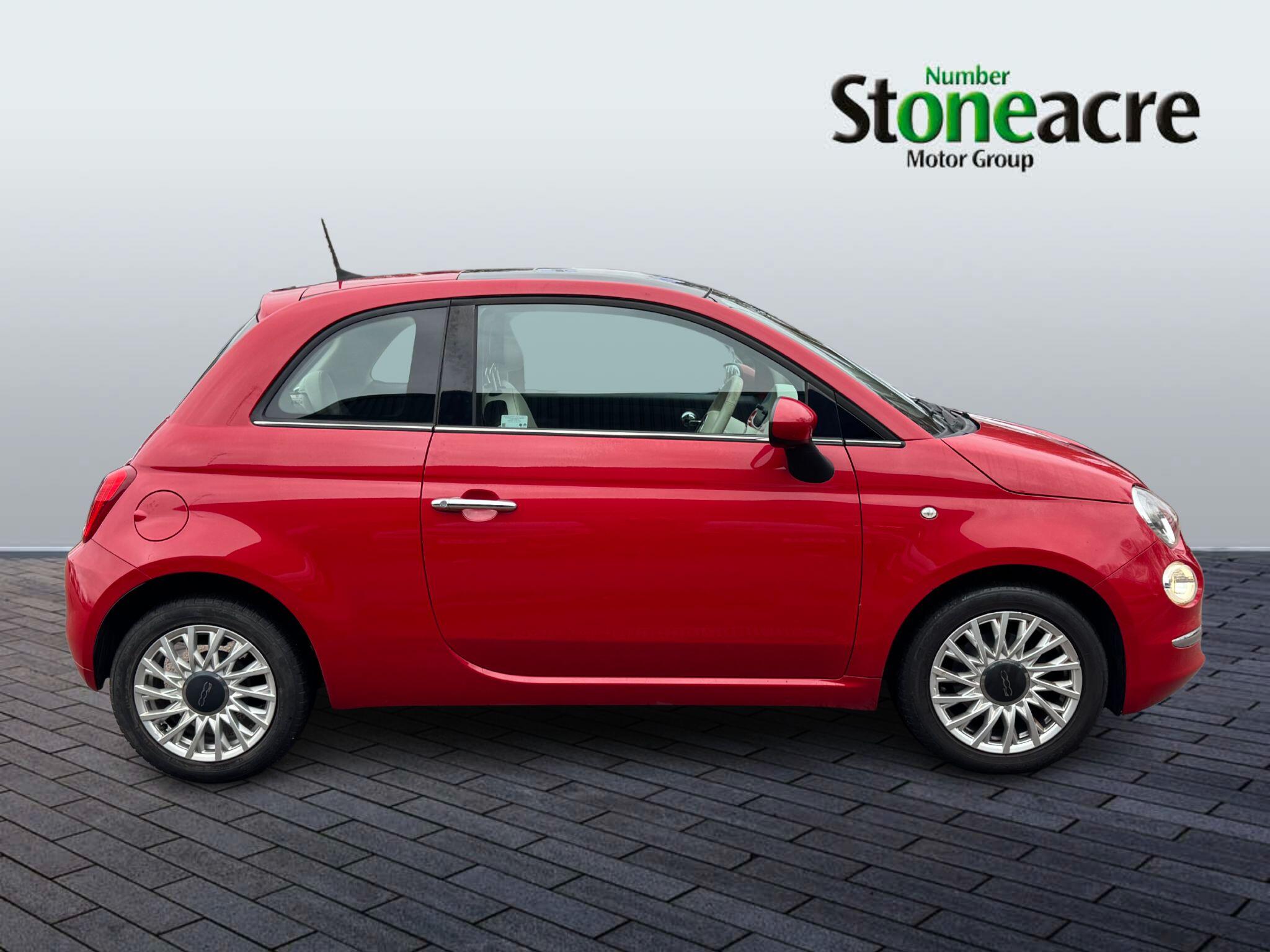 Fiat 500 1.2 Lounge 3dr FR19GXU Image 2