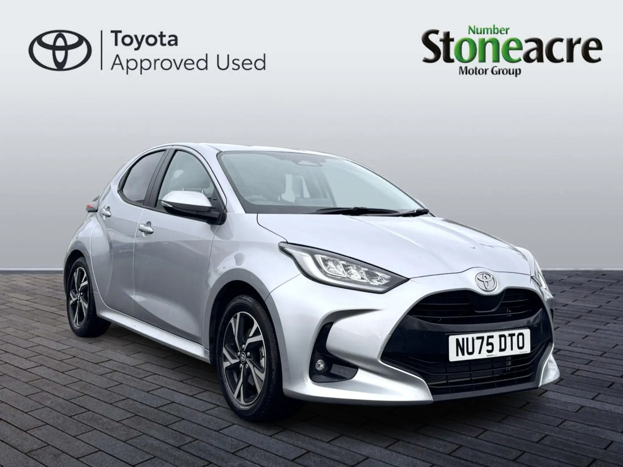 Toyota Yaris 1.5 Hybrid Design 5dr CVT NU75DTO Image 1