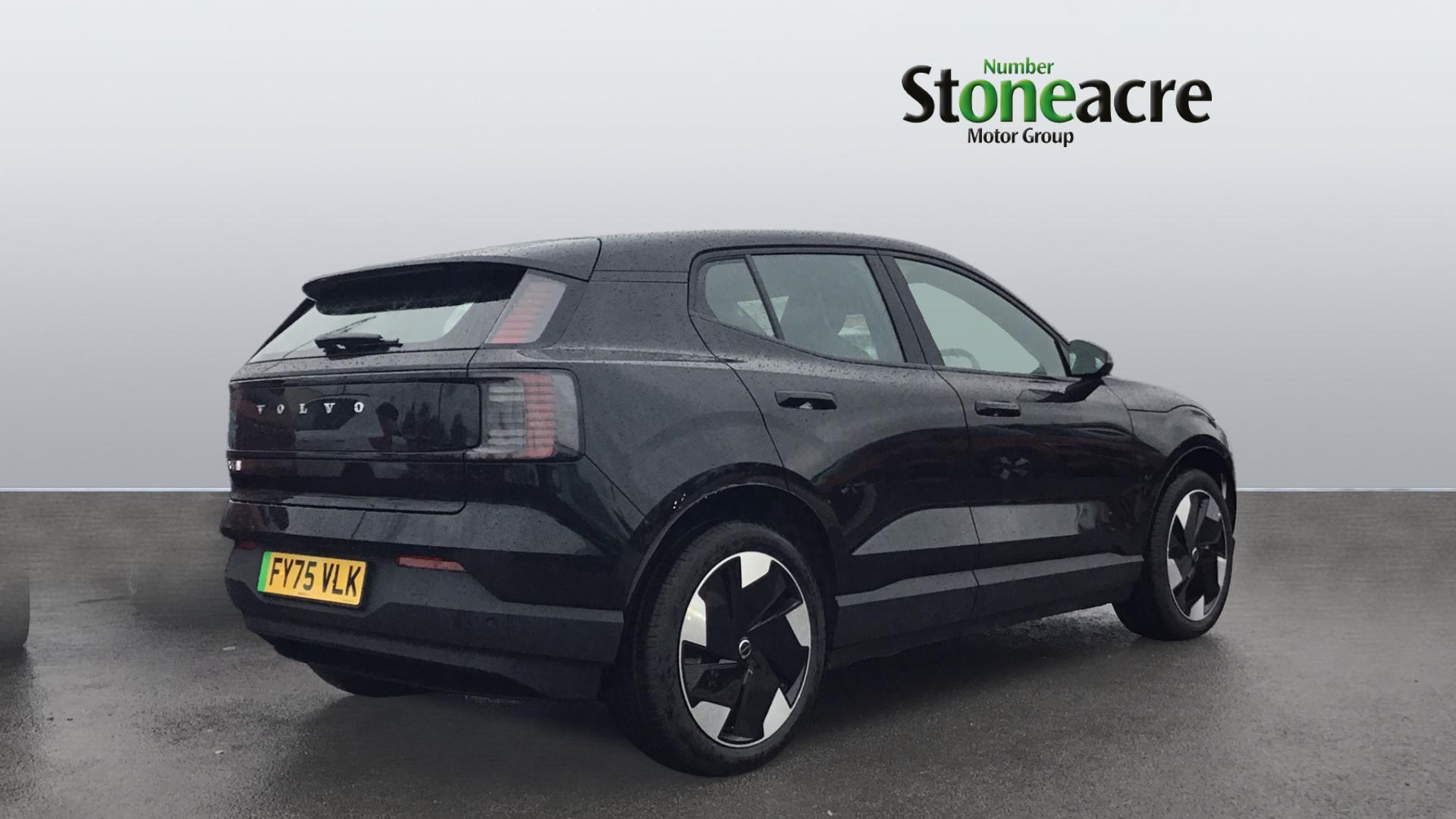 Volvo EX30 Twin Performance 69kWh Plus Auto AWD 5dr FY75VLK Image 2