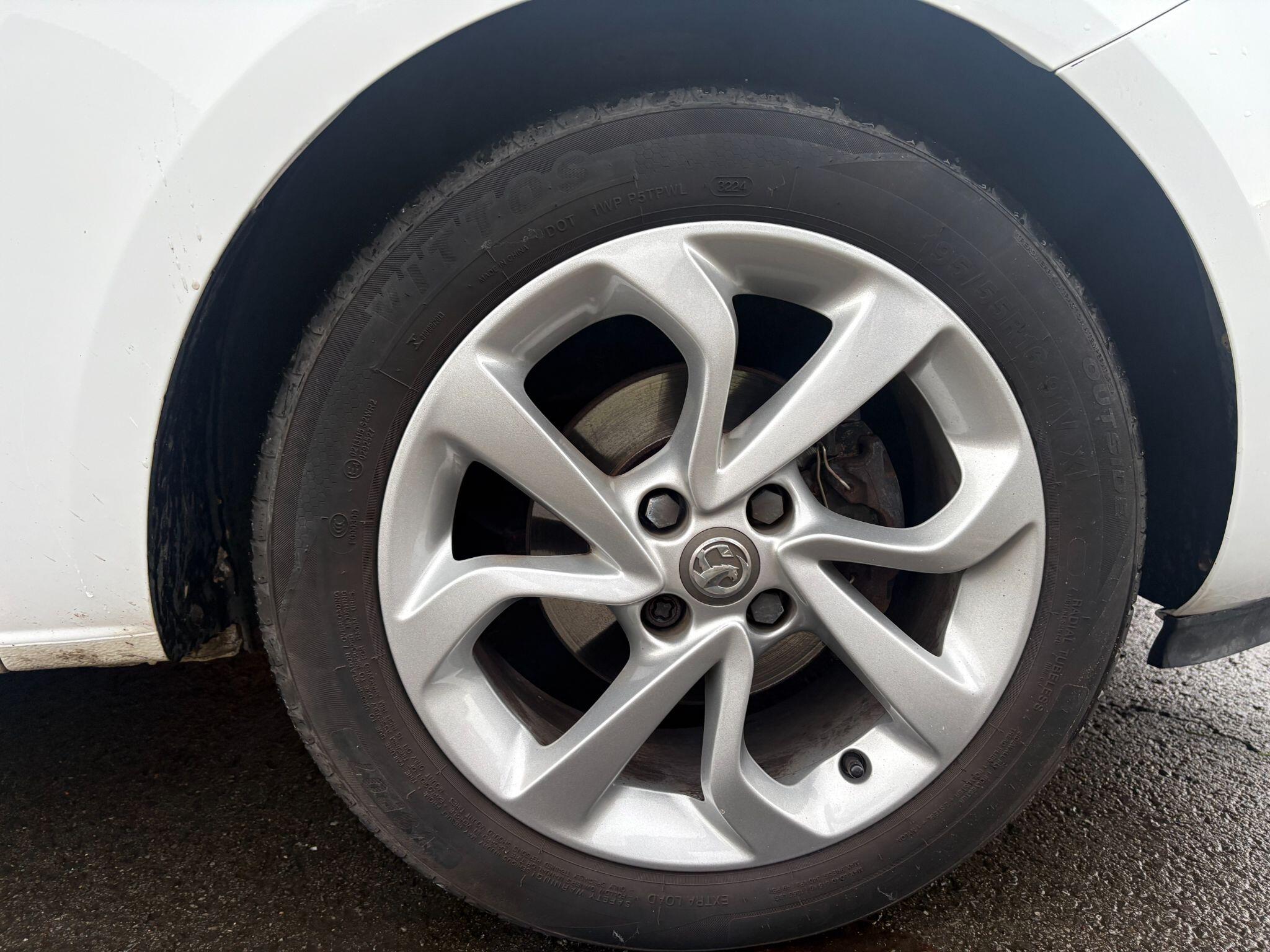 Vauxhall Corsa 1.4 Energy 5dr [AC] NJ19PDV Image 3