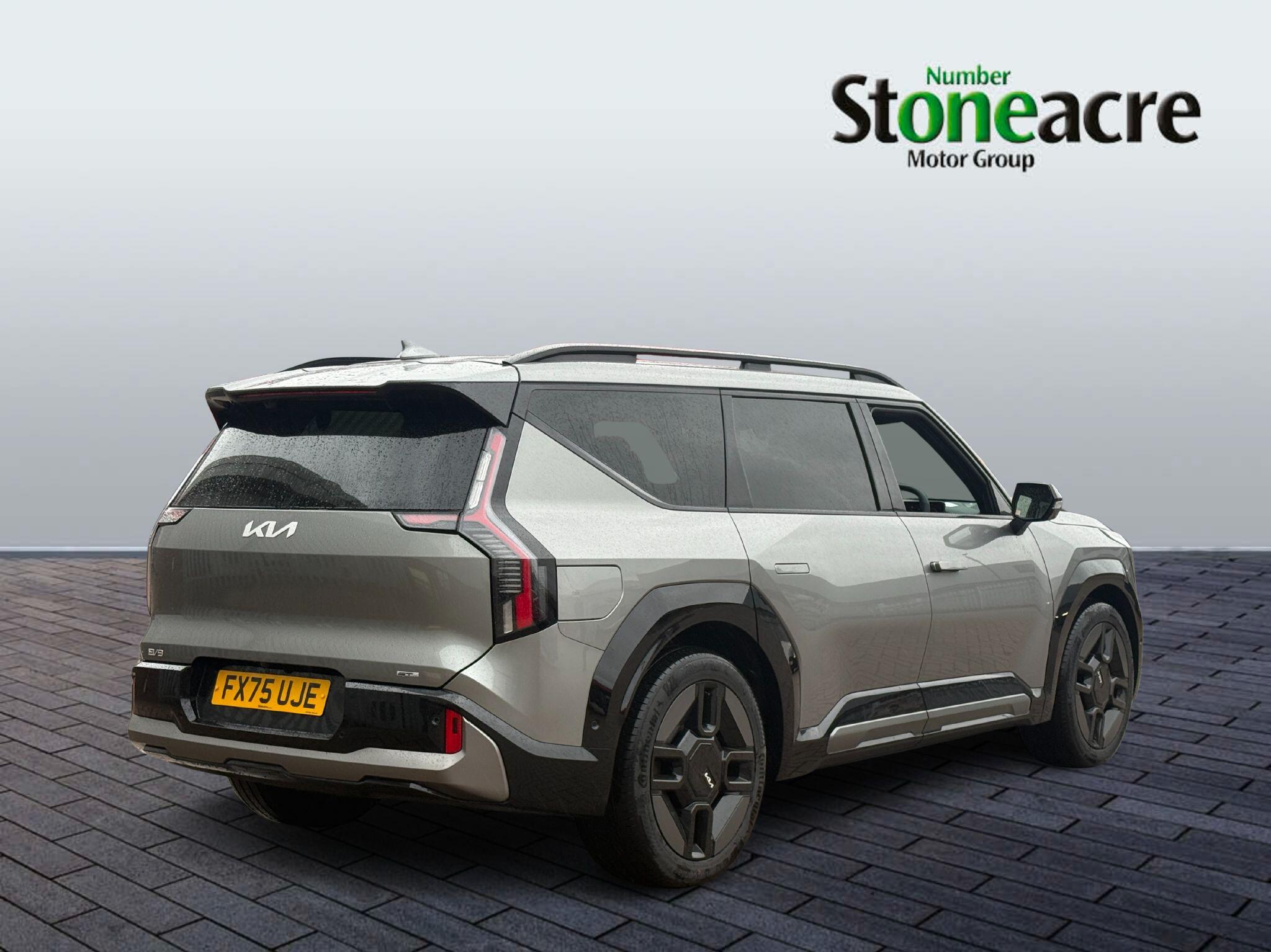 Kia EV9 99.8kWh GT-Line S Auto AWD 5dr (6 Seat) FX75UJE Image 3