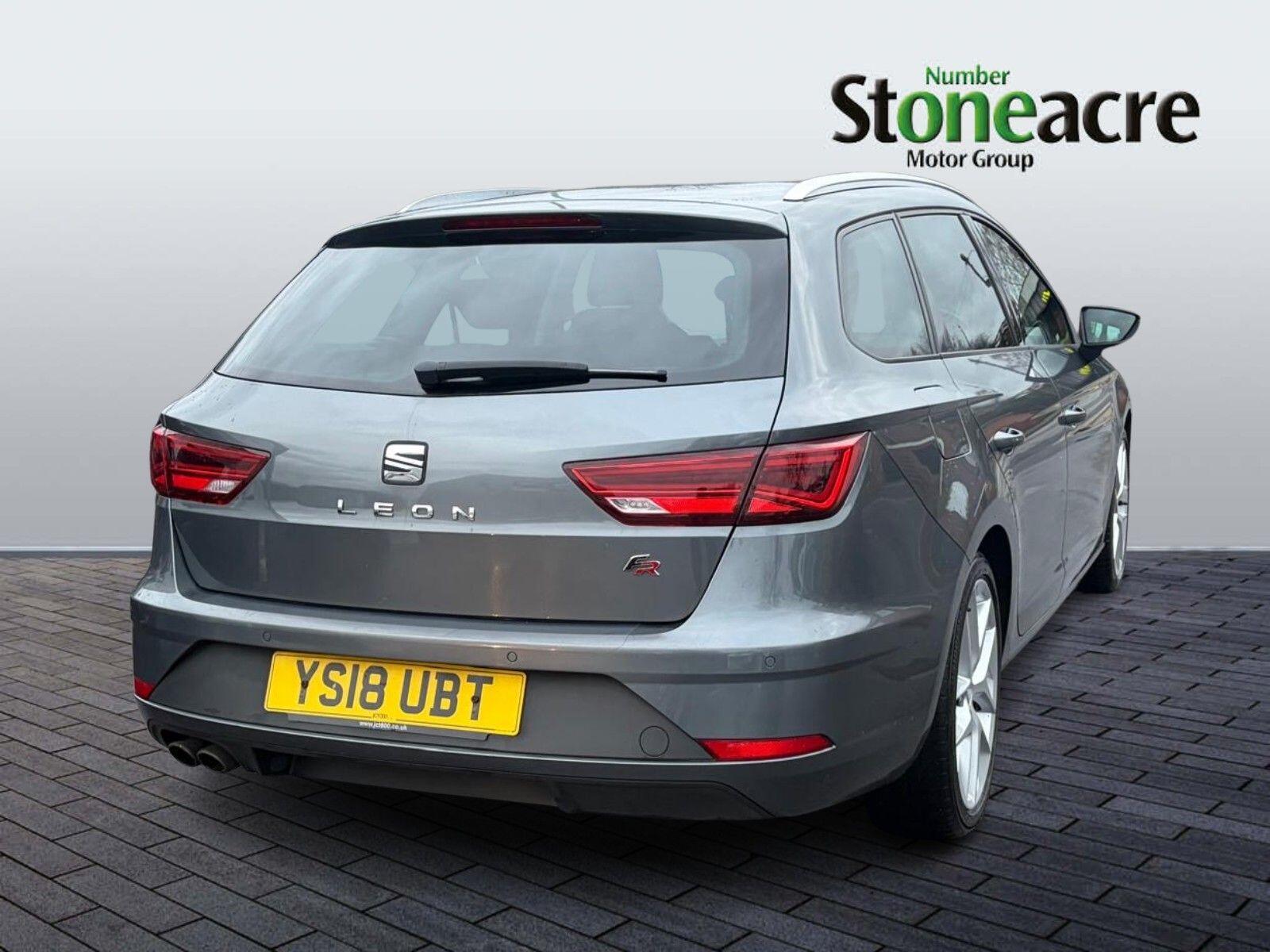 SEAT Leon 1.4 TSI FR Technology ST Euro 6 (s/s) 5dr YS18UBT Image 3