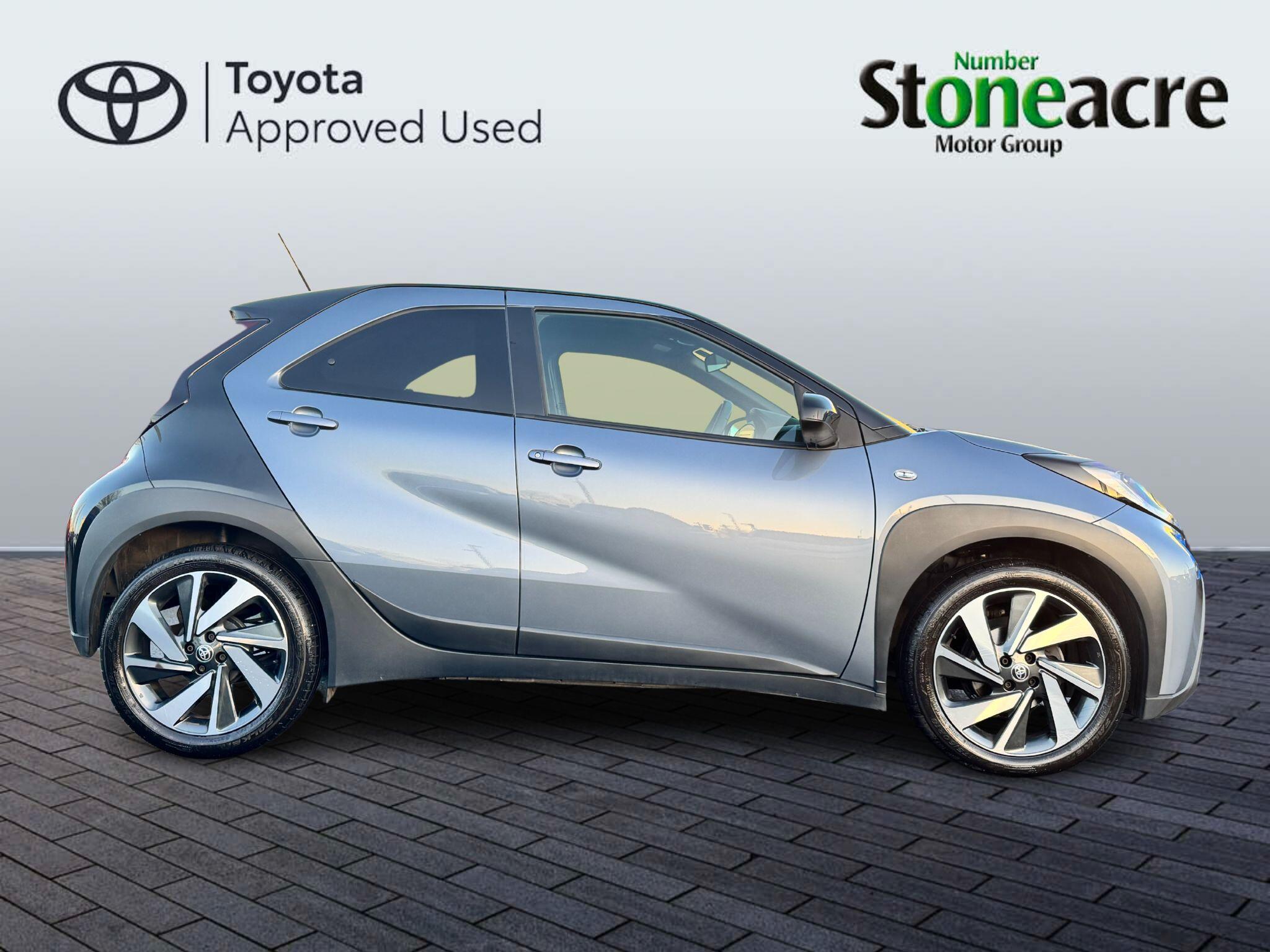Toyota Aygo X 1.0 VVT-i Edge 5dr NV24FMD Image 2