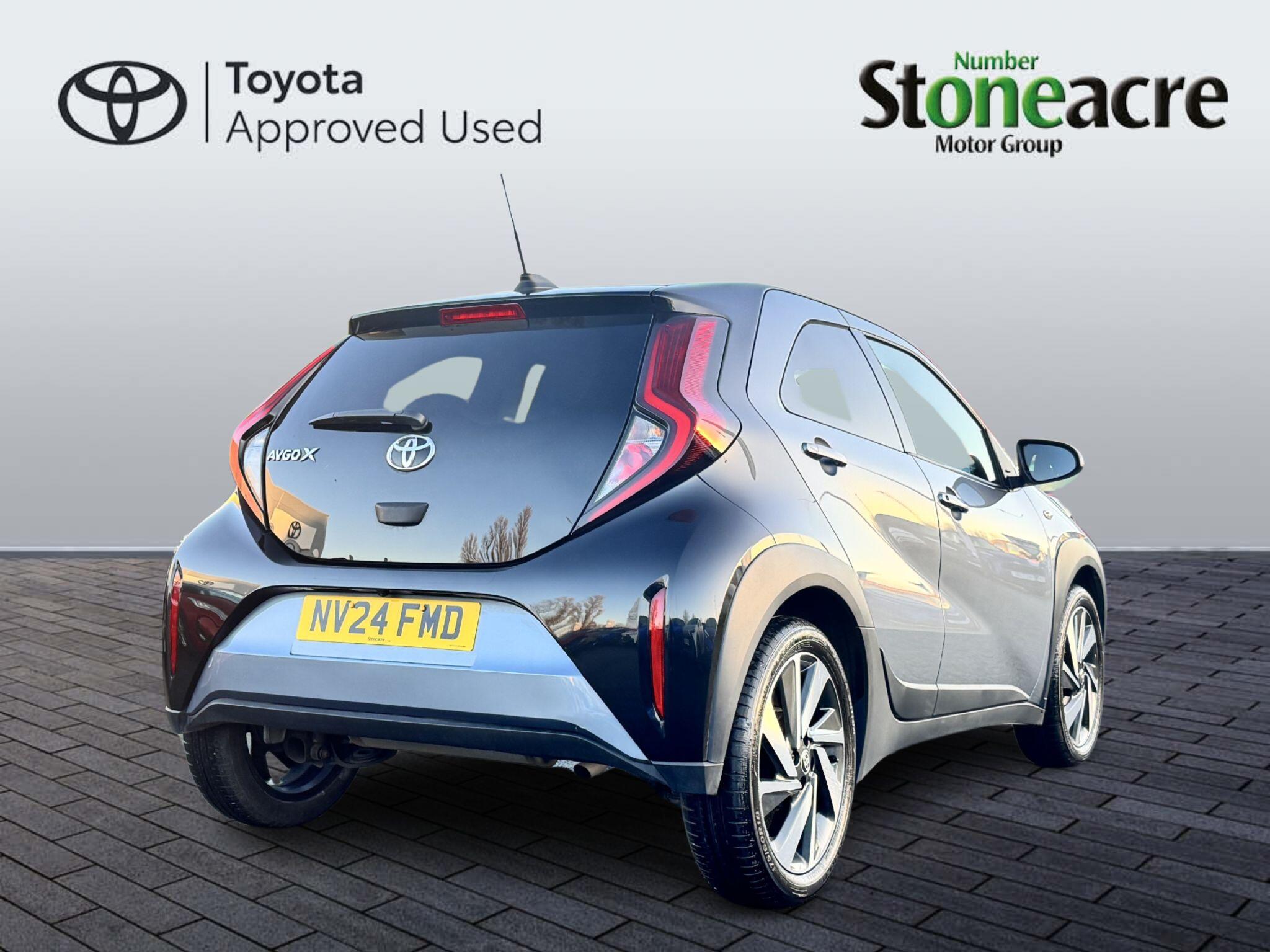 Toyota Aygo X 1.0 VVT-i Edge 5dr NV24FMD Image 3