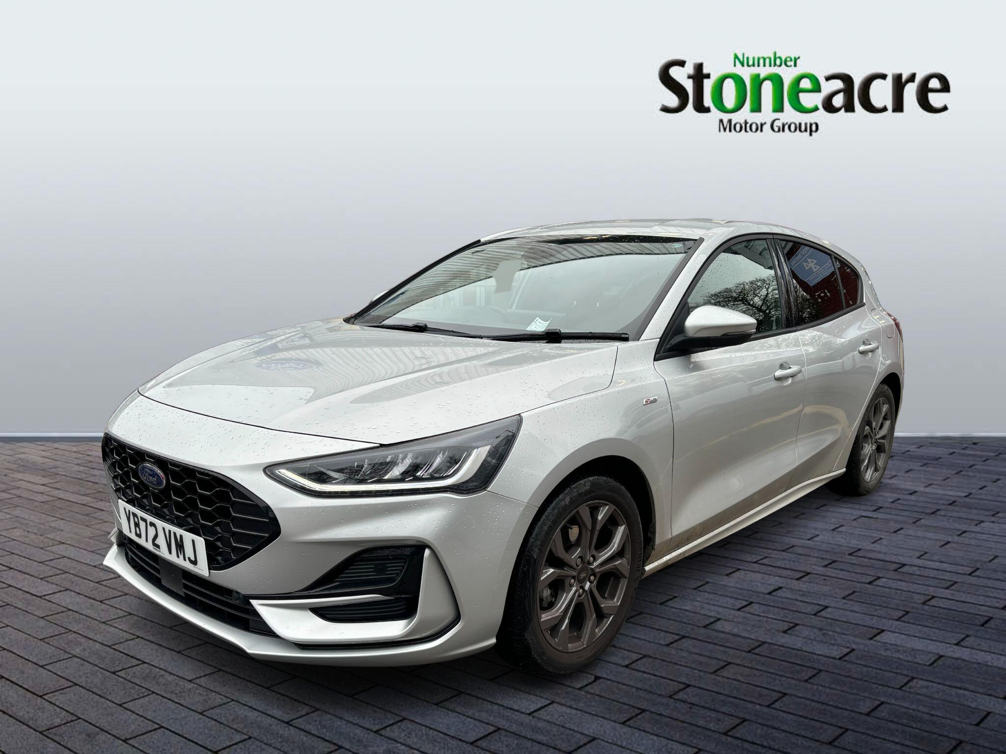 Ford Focus 1.0 EcoBoost Hybrid mHEV 155 ST-Line 5dr YB72VMJ Image 3