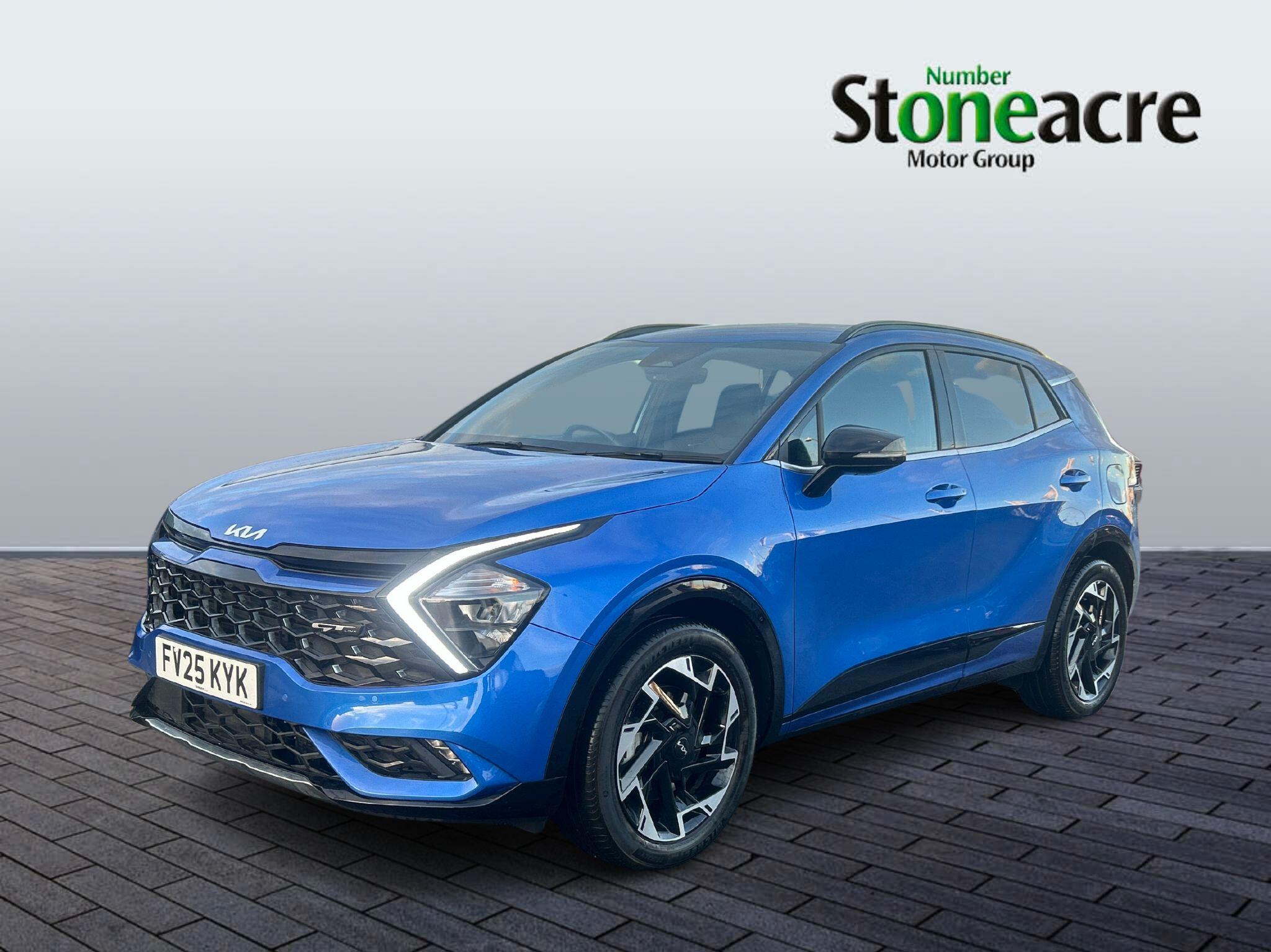 Kia Sportage Plug-In Hybrid 1.6 T-GDi 13.8kWh GT-Line Auto AWD Euro 6 (s/s) 5dr FV25KYK Image 3