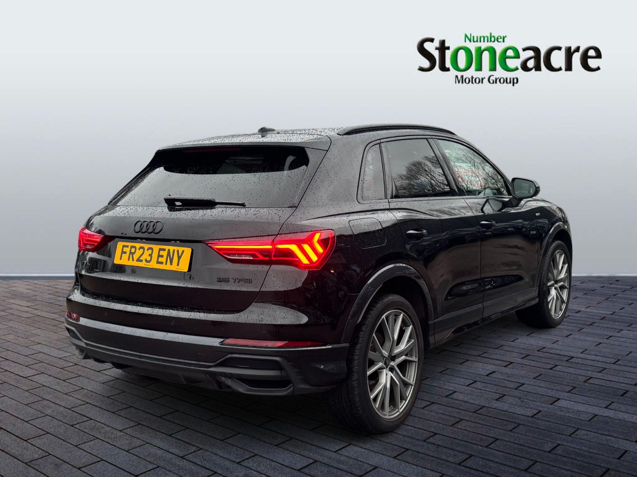 Audi Q3 1.5 TFSI CoD 35 Black Edition Euro 6 (s/s) 5dr FR23ENY Image 3