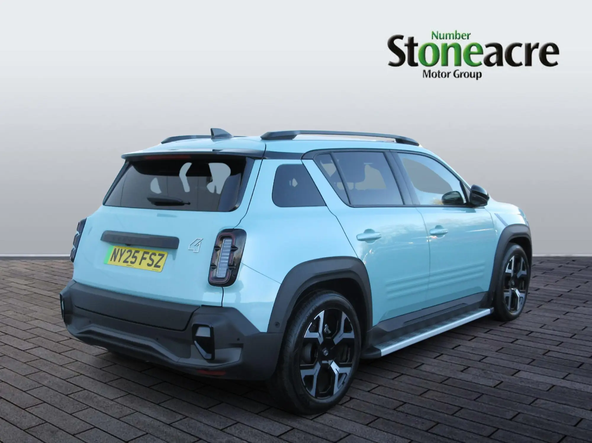 Renault 4 E-Tech Electric comfort range 52kWh techno Auto 5dr NY25FSZ Image 3