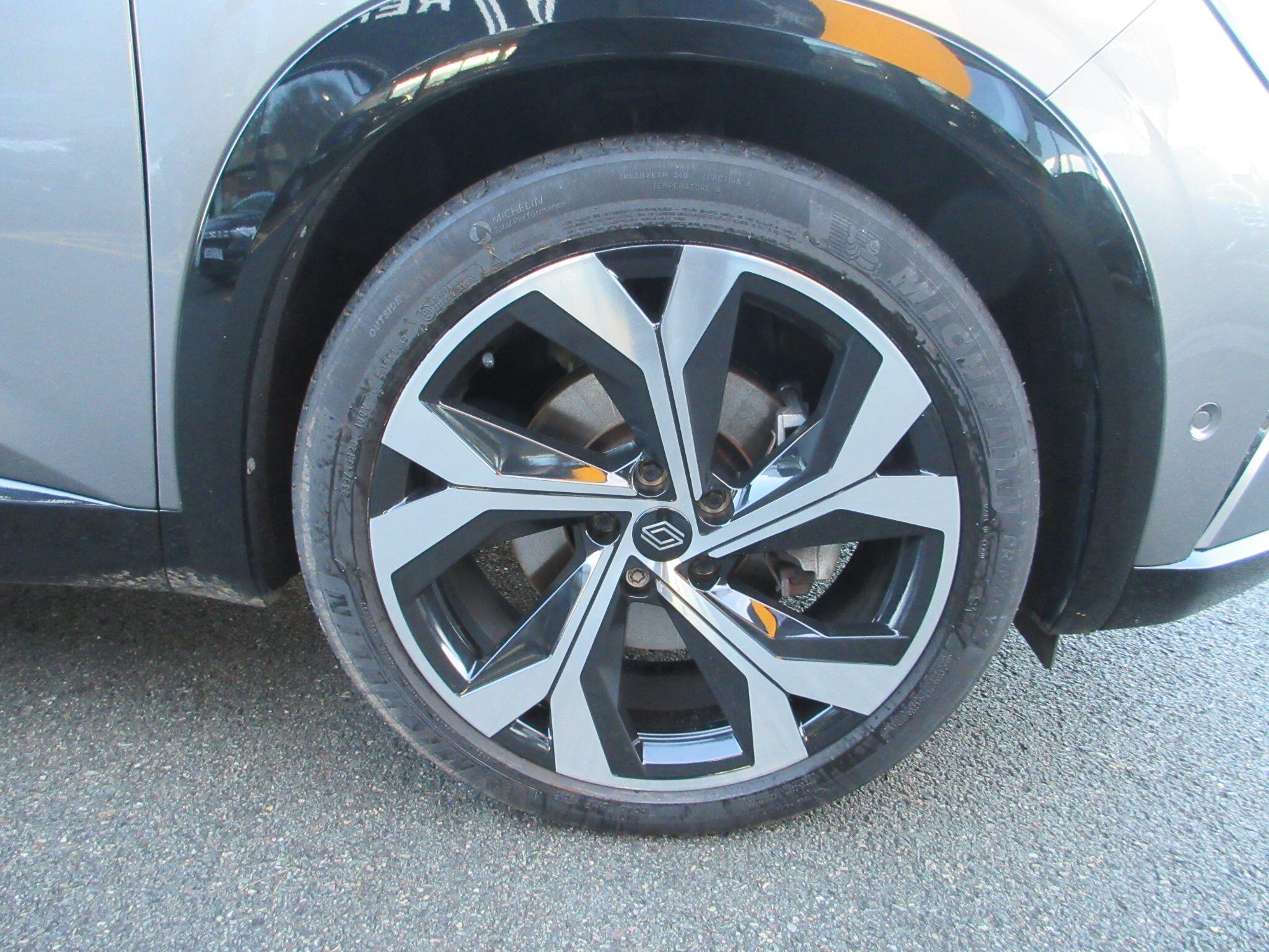 Renault Austral E-Tech techno esprit Alpine E-Tech full hybrid 200 DY73FVK Image 1