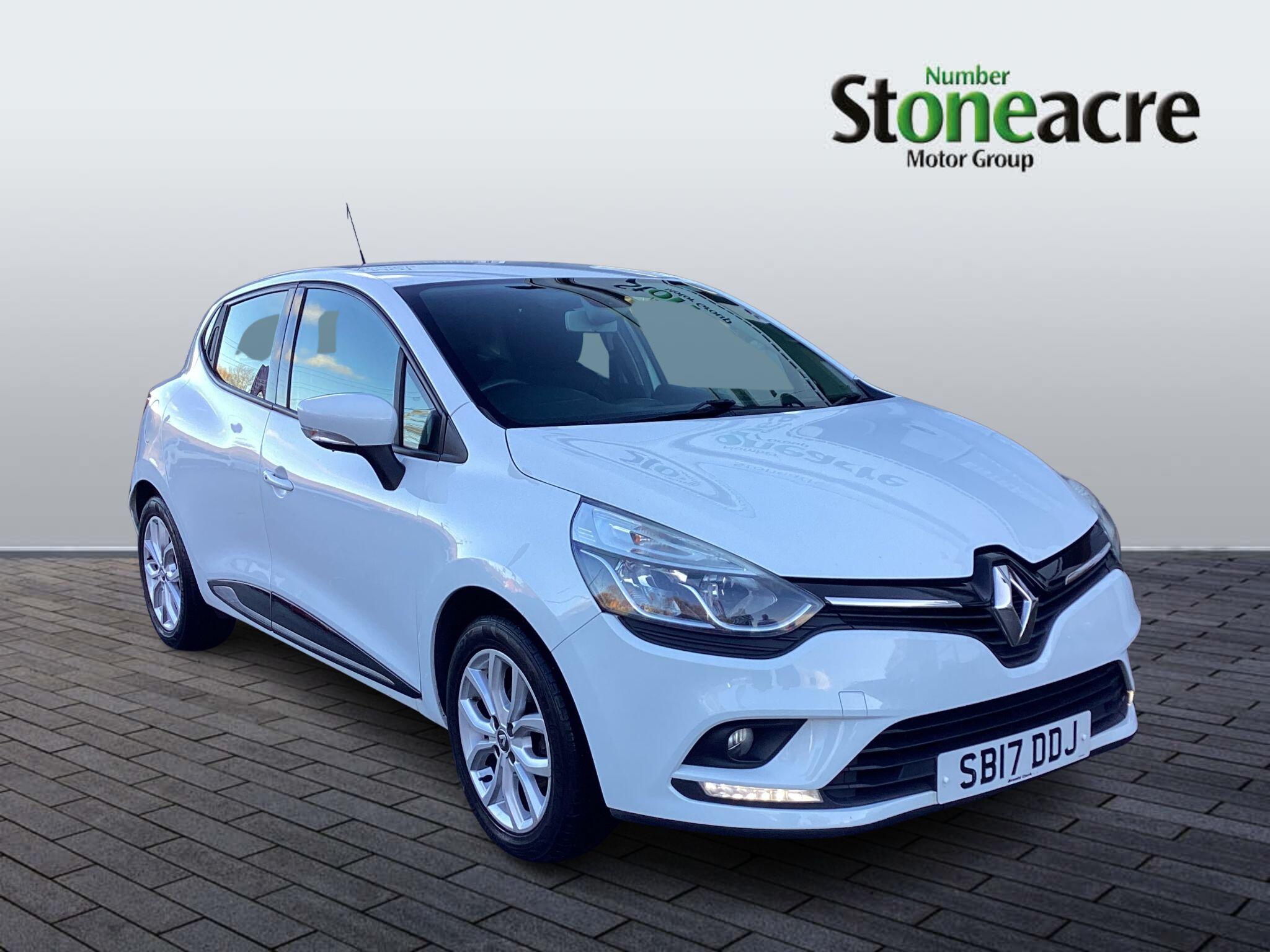 Renault Clio 1.2 16V Dynamique Nav Euro 6 5dr SB17DDJ Image 1