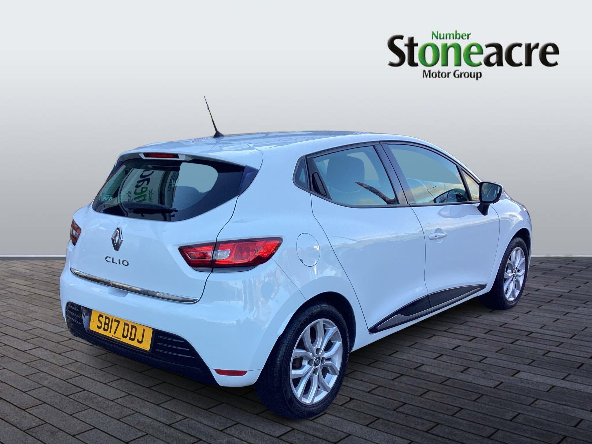 Renault Clio 1.2 16V Dynamique Nav Euro 6 5dr SB17DDJ Image 3