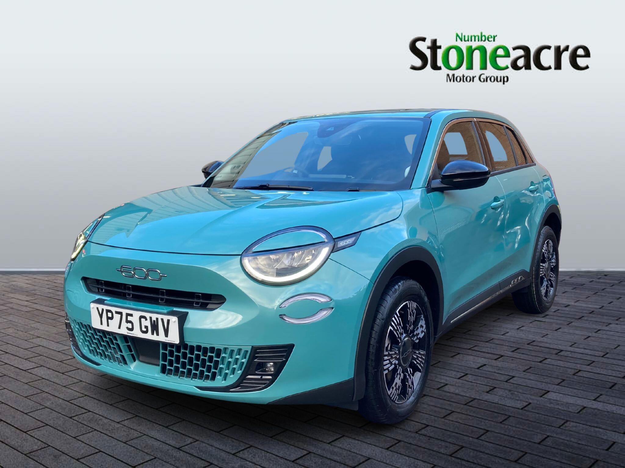 Fiat 600 1.2 MHEV e-DCT Euro 6 (s/s) 5dr YP75GWV Image 3