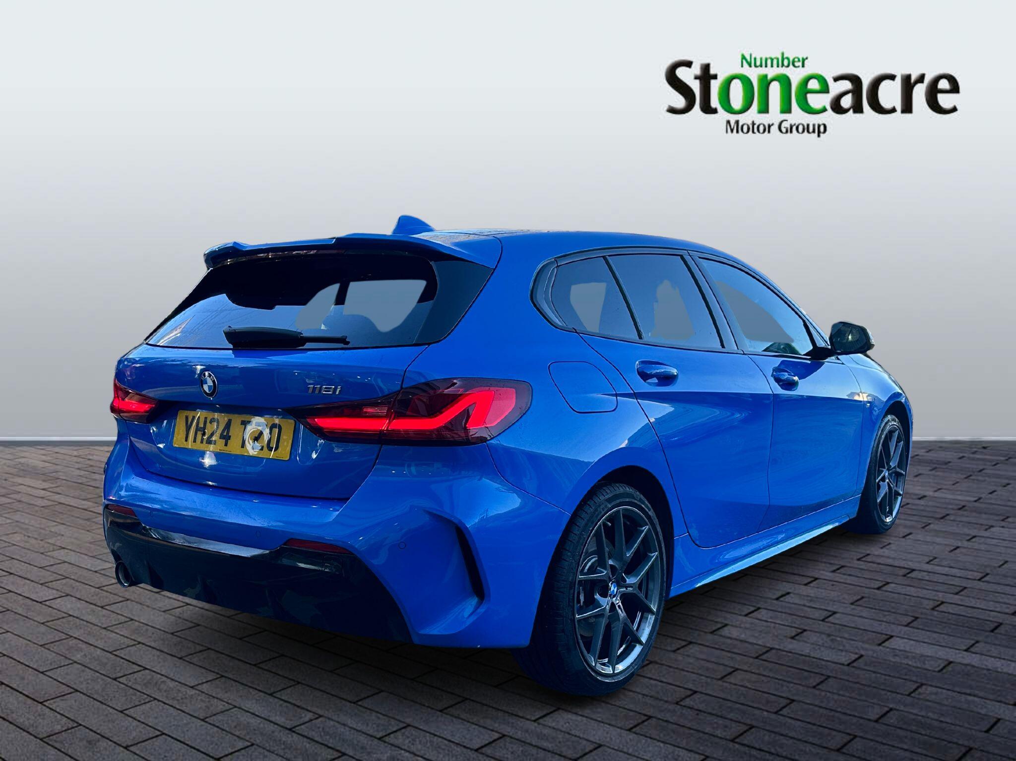 BMW 1 Series 1.5 118i M Sport (LCP) DCT Euro 6 (s/s) 5dr YH24TZO Image 3