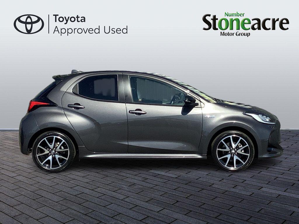 Toyota Yaris 1.5 Hybrid Dynamic 5dr CVT WR21LBJ Image 2