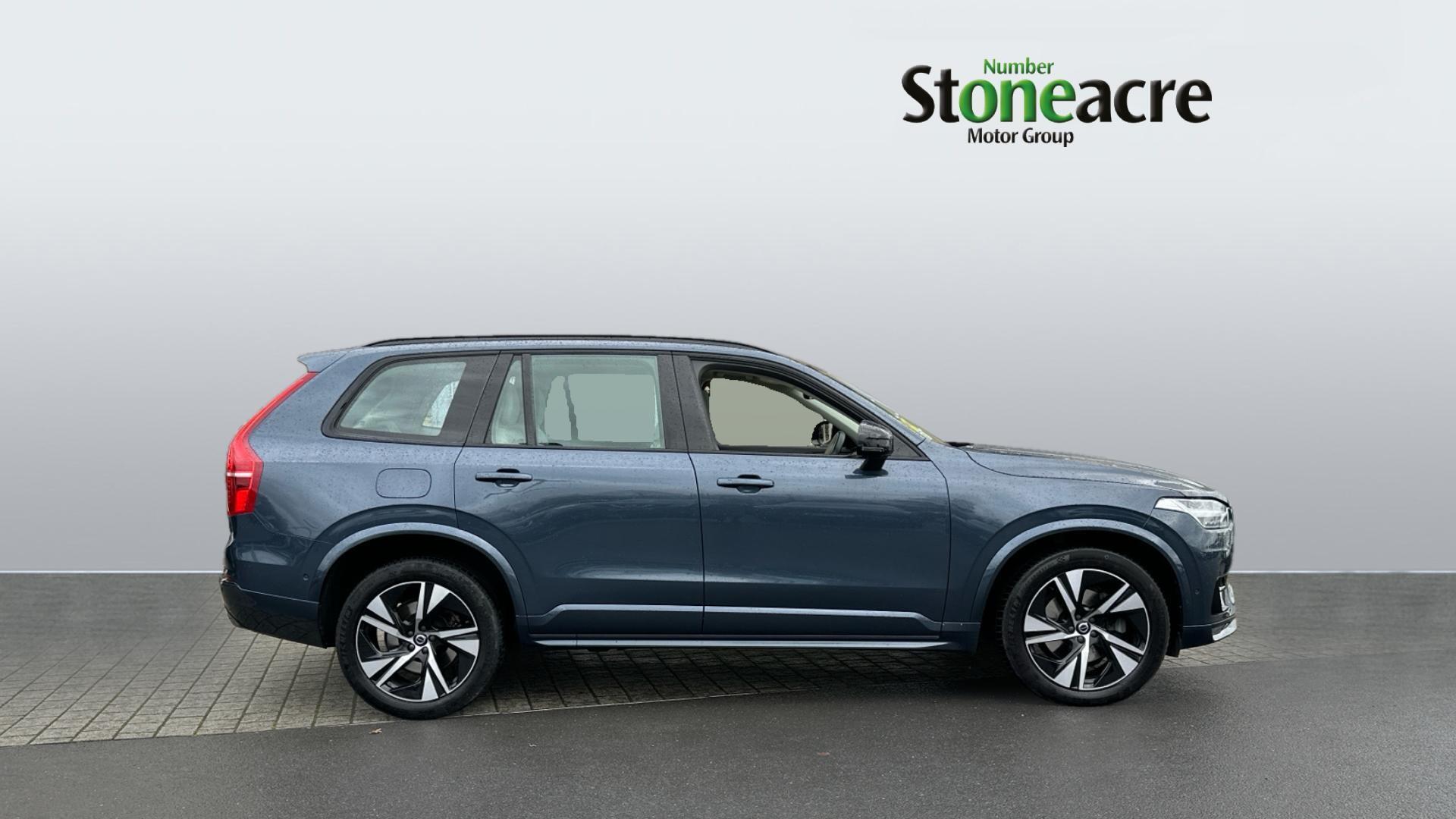 Volvo XC90 2.0 B5D [235] Plus Dark 5dr AWD Geartronic YN72OGA Image 3