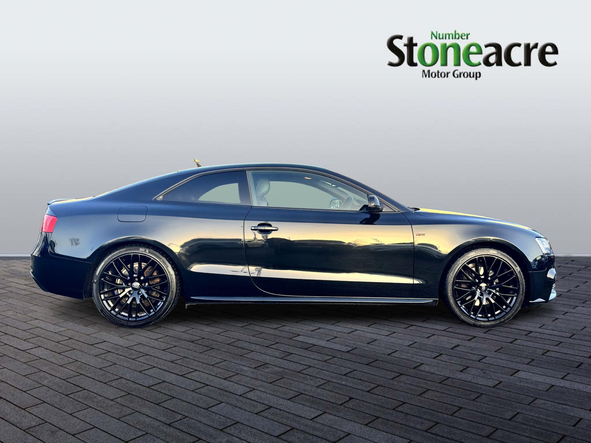Audi A5 2.0 TFSI Black Edition Plus S Tronic quattro Euro 6 (s/s) 2dr M10ATD Image 2