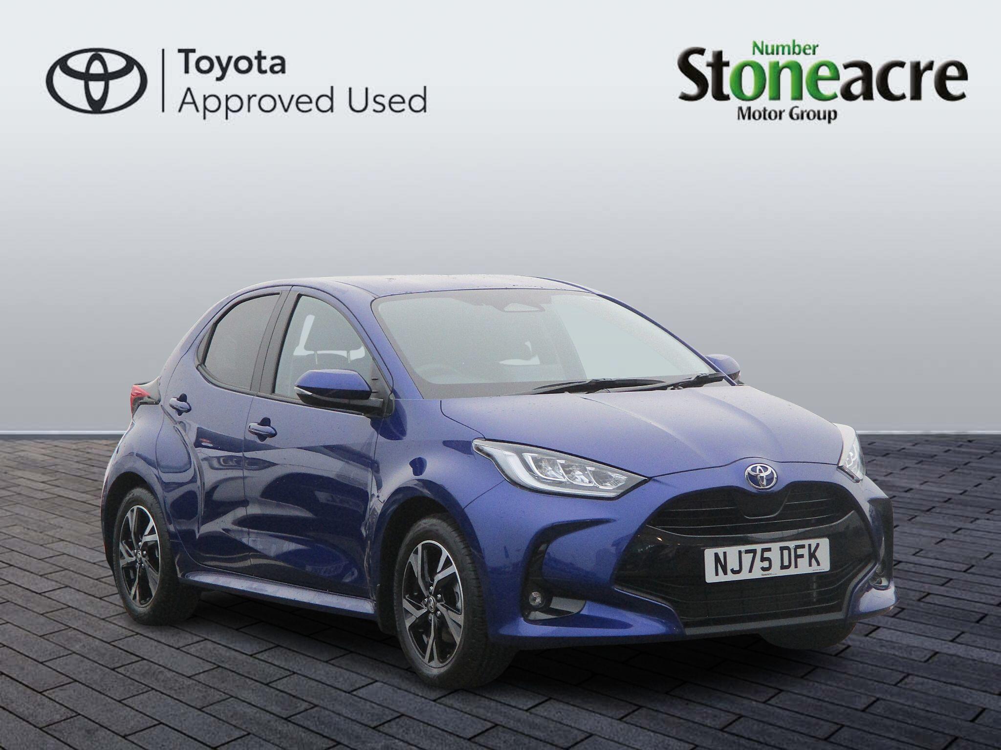 Toyota Yaris 1.5 Hybrid Design 5dr CVT NJ75DFK Image 1