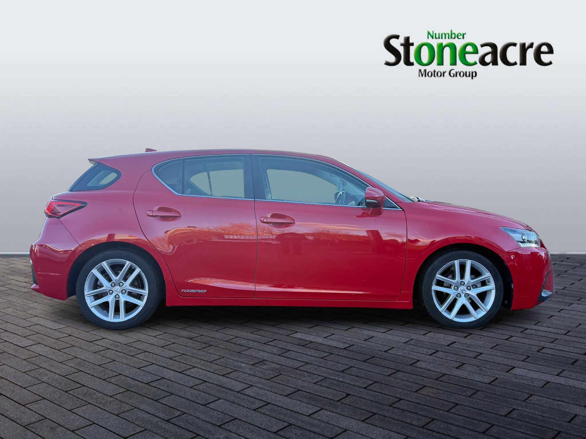 Lexus CT 1.8 200h SE (Plus Pack) E-CVT Euro 6 (s/s) 5dr YX68SGO Image 2
