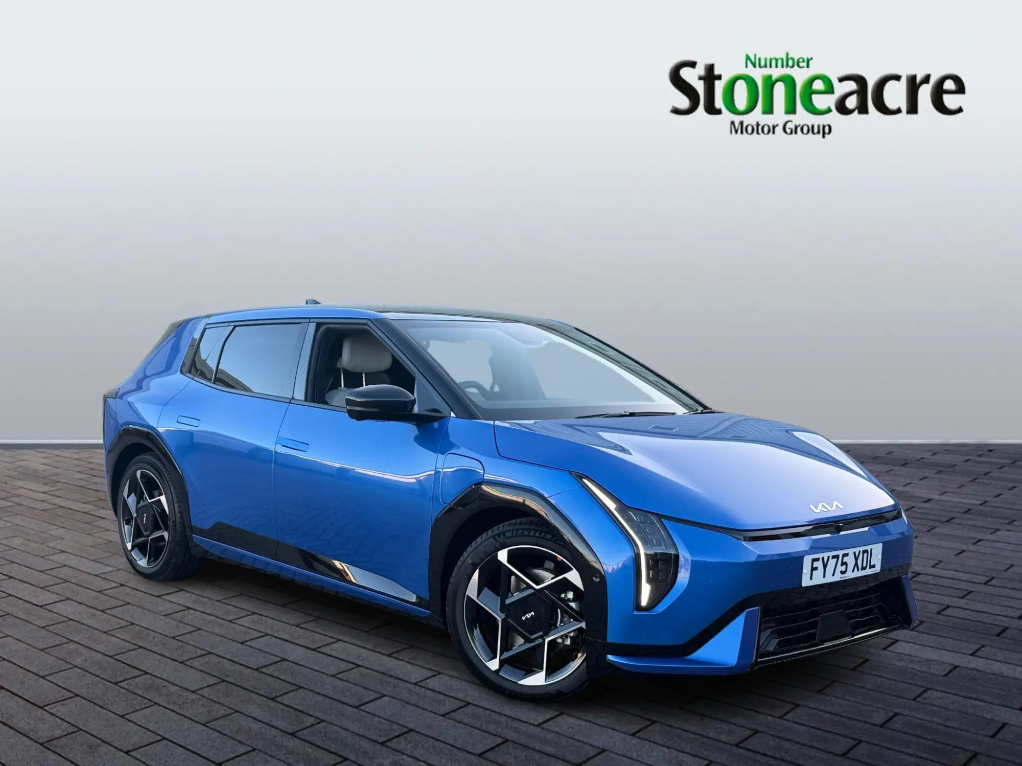 Kia EV4 81.4kWh GT-Line S Auto 5dr FY75XDL Image 1