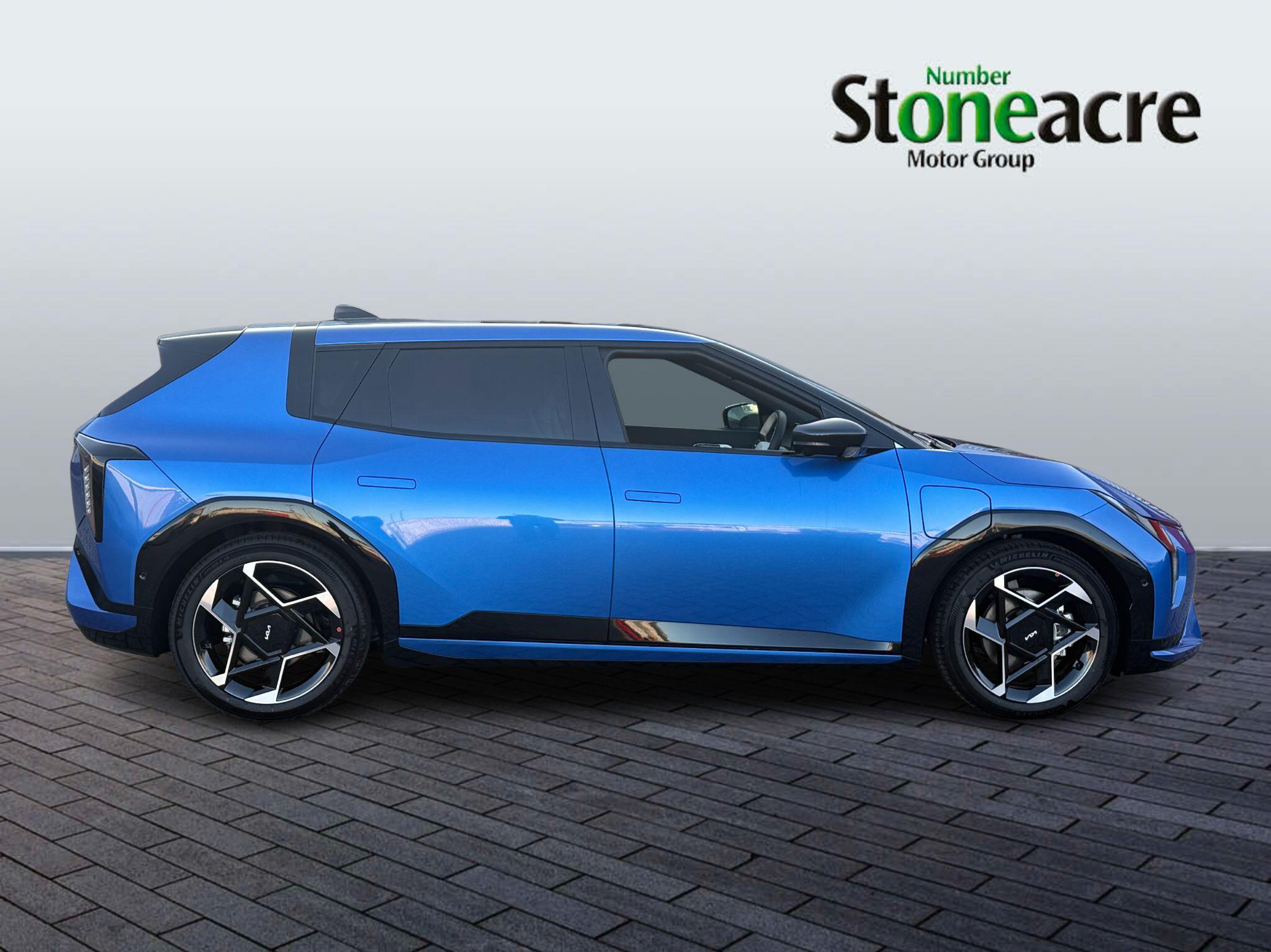 Kia EV4 81.4kWh GT-Line S Auto 5dr FY75XDL Image 2