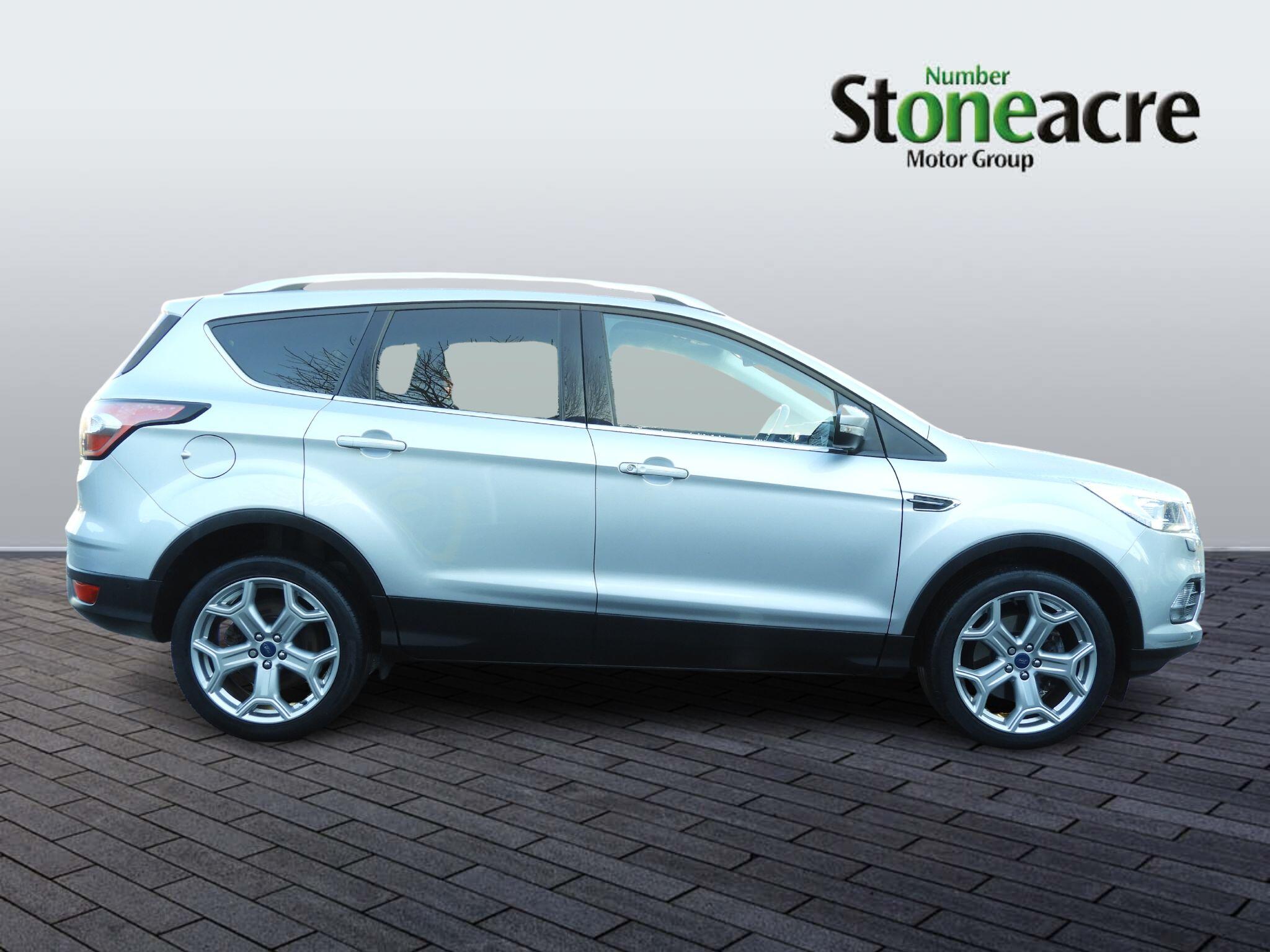 Ford Kuga 2.0 TDCi Titanium X 2WD Euro 6 (s/s) 5dr EJ67MYW Image 2