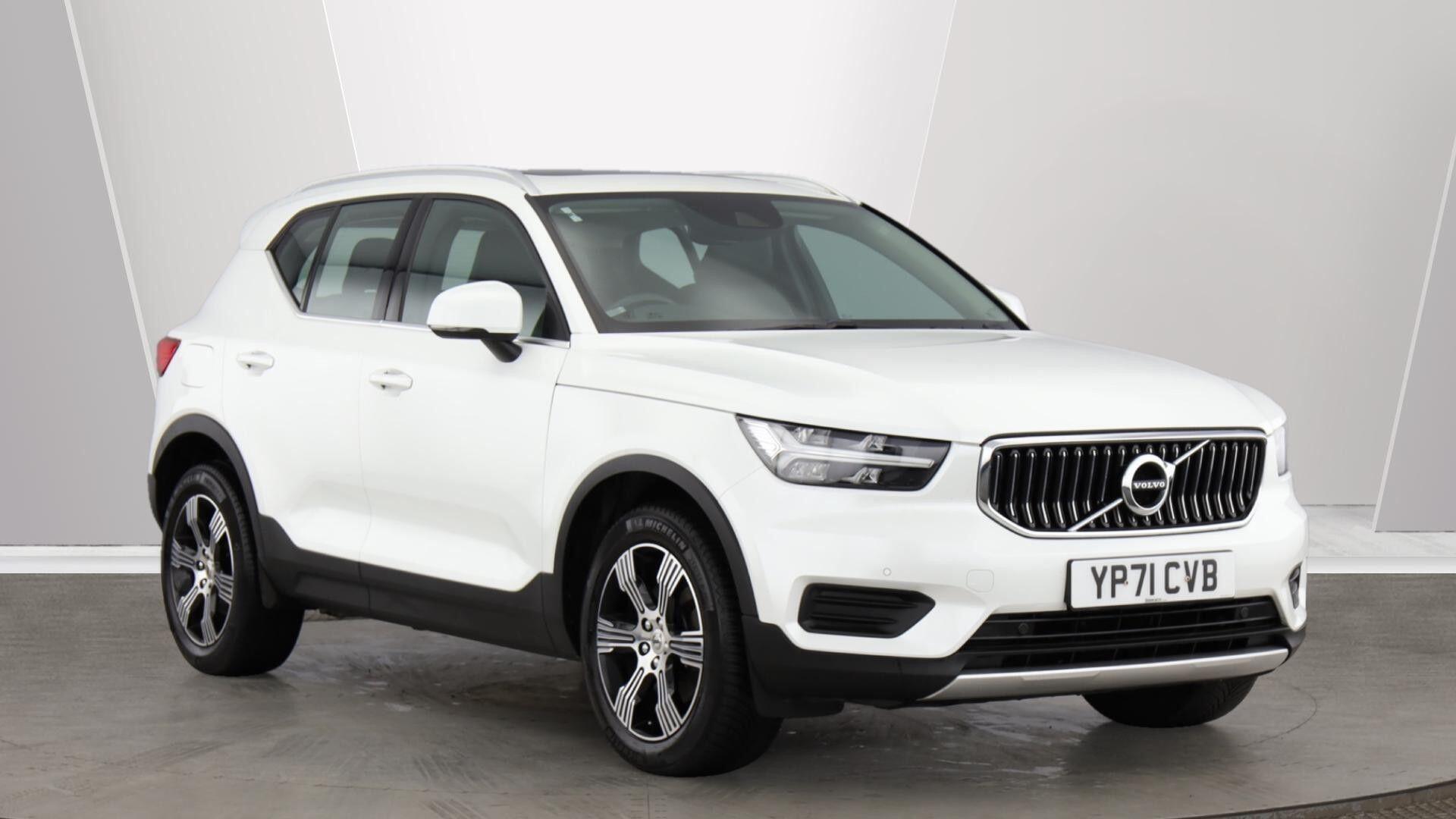 Volvo XC40 Inscription, B4 mild hybrid YP71CVB Image 1