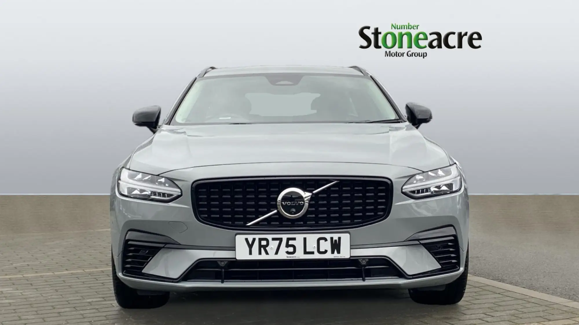 Volvo V90 Plug-In Hybrid 2.0h T6 18.8kWh Plus Auto AWD Euro 6 (s/s) 5dr YR75LCW Image 2
