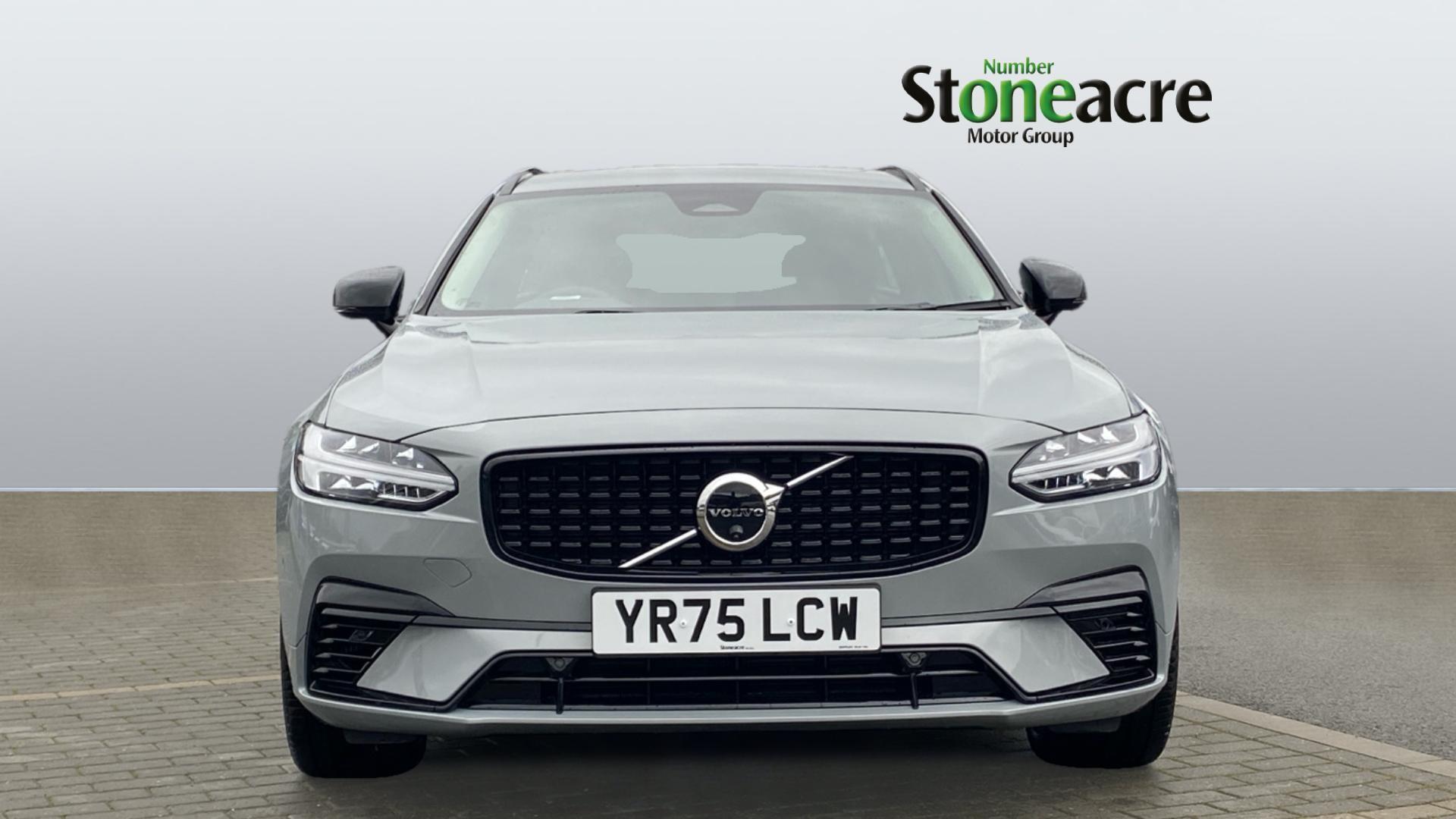 Volvo V90 Plug-In Hybrid 2.0h T6 18.8kWh Plus Auto AWD Euro 6 (s/s) 5dr YR75LCW Image 2