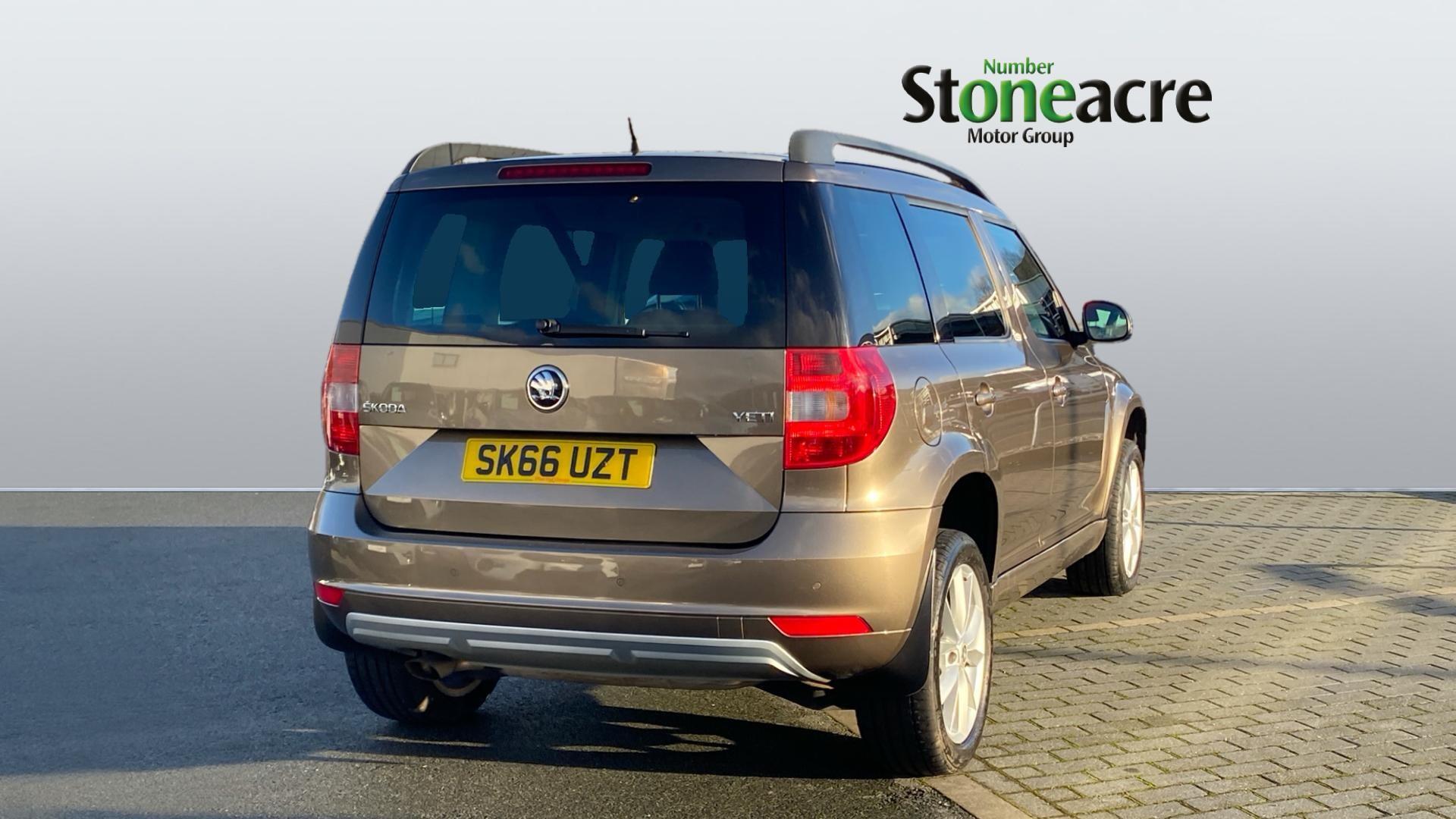 Skoda Yeti 1.2 TSI SE DSG Euro 6 (s/s) 5dr SK66UZT Image 2
