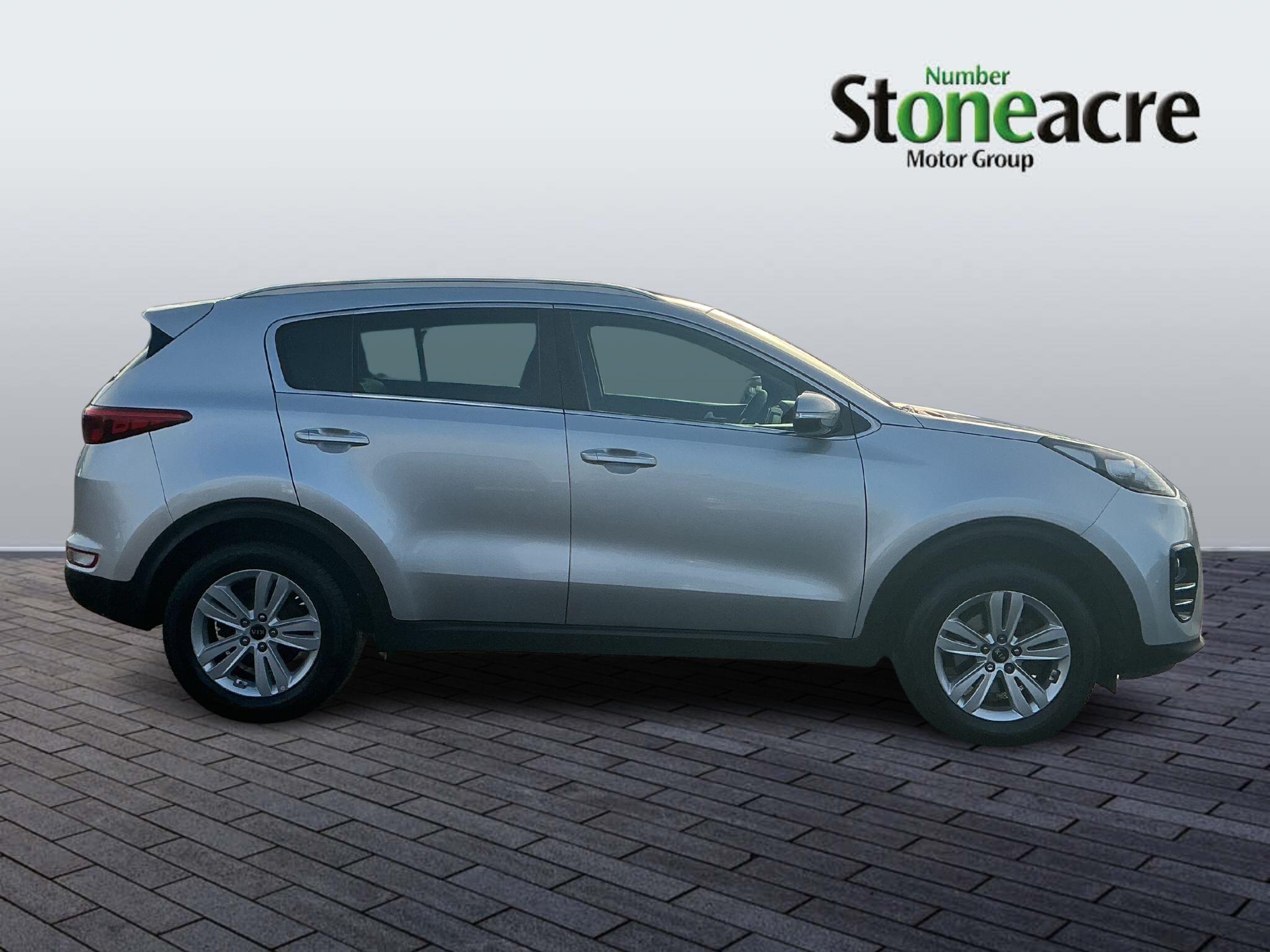 Kia Sportage 1.6 GDi 2 SUV 5dr Petrol Manual Euro 6 (s/s) (130 bhp) NV67KJZ Image 2